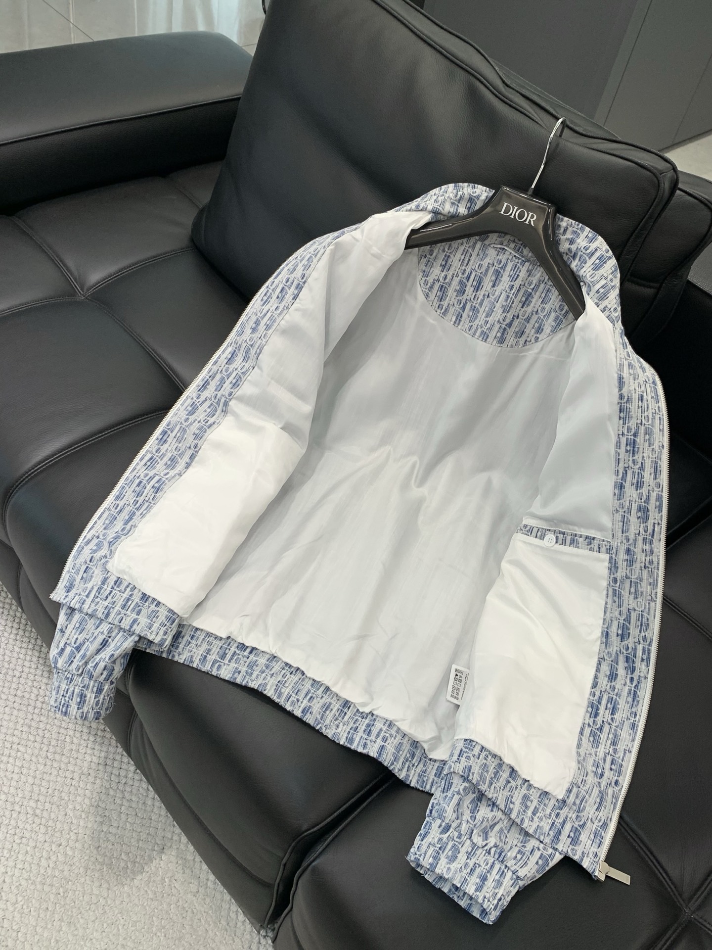 ，Dior 迪奥， 2026春季新品，专柜同步有售，简约时尚休闲立领夹克外套，原版进口面料，舒适透气，顶