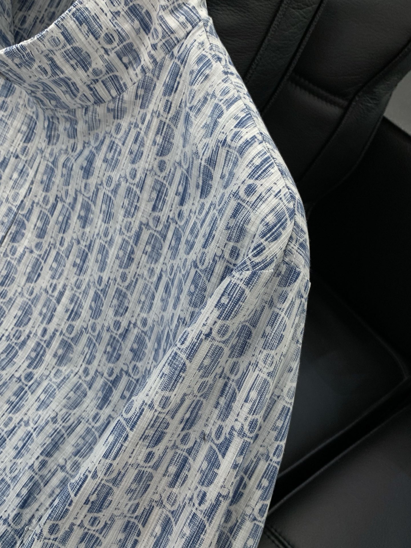 ，Dior 迪奥， 2026春季新品，专柜同步有售，简约时尚休闲立领夹克外套，原版进口面料，舒适透气，顶