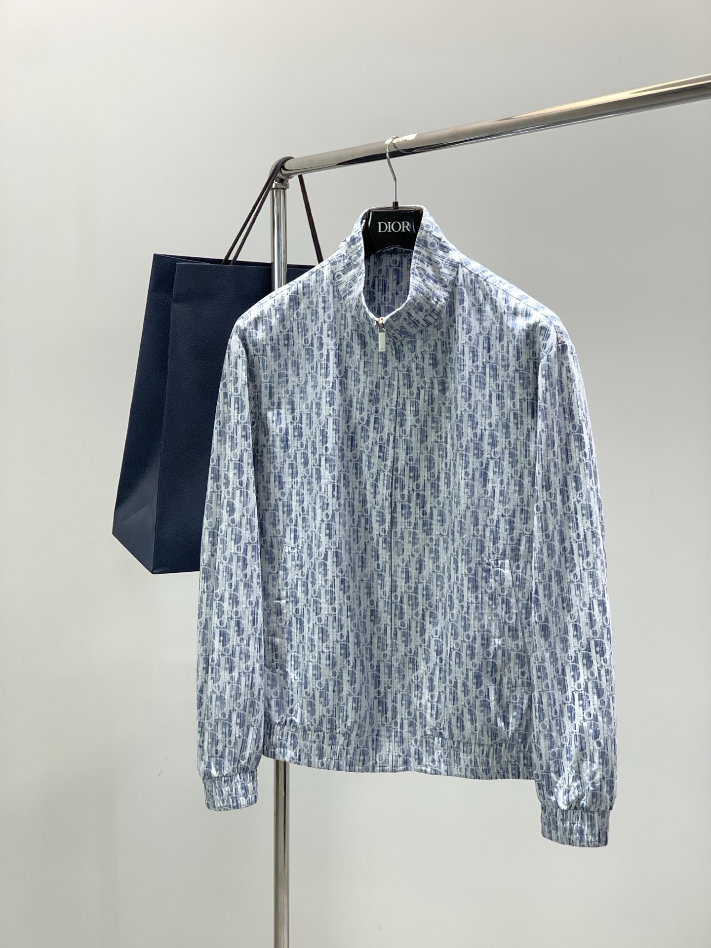 ，Dior 迪奥， 2026春季新品，专柜同步有售，简约时尚休闲立领夹克外套，原版进口面料，舒适透气，顶