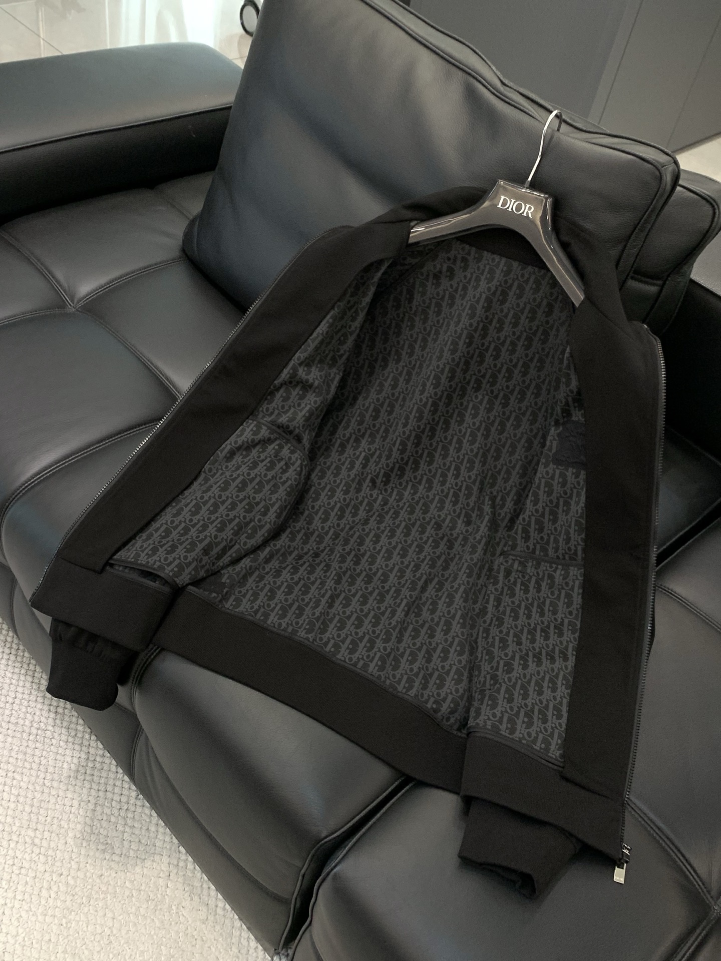 ，Dior 迪奥， 2026春季新品，专柜同步有售，简约时尚休闲立领夹克外套，原版进口面料，舒适透气，顶