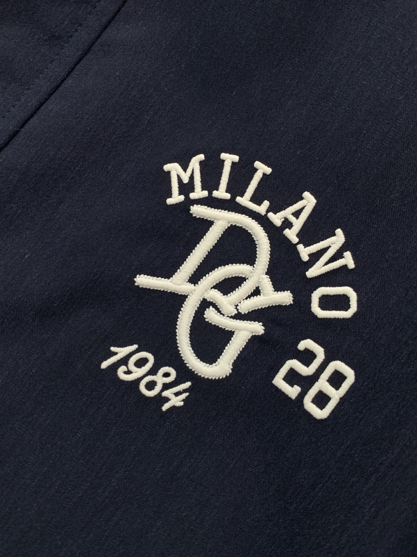 ，杜嘉班纳，2026春季最新品，专柜同步有售，原单狠货，时尚休闲夹克翻领外套，进口原版面料，顶级刺绣🪡工