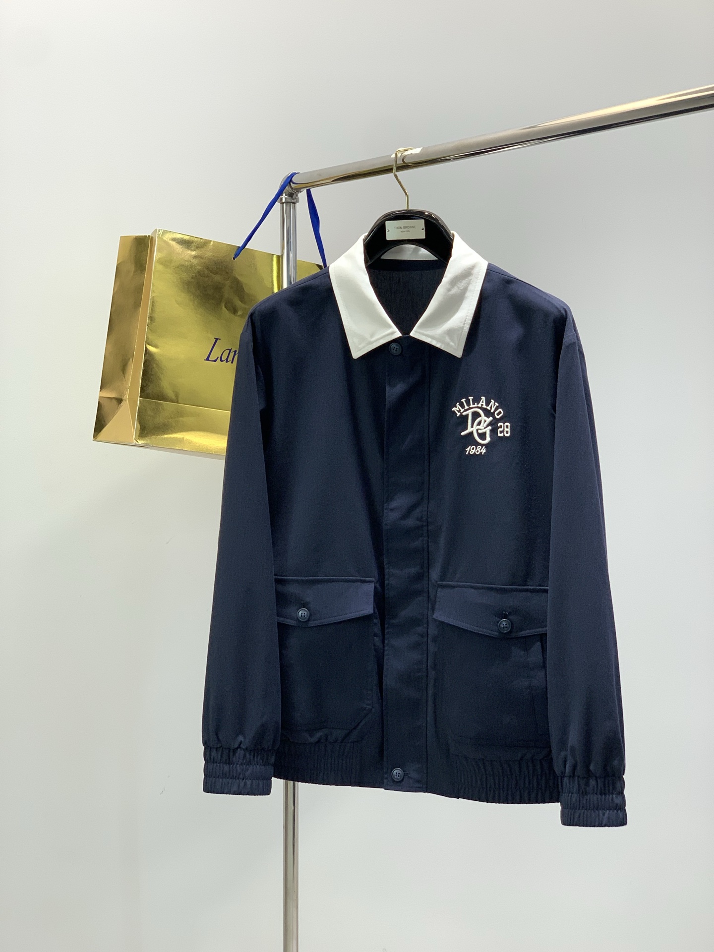 ，杜嘉班纳，2026春季最新品，专柜同步有售，原单狠货，时尚休闲夹克翻领外套，进口原版面料，顶级刺绣🪡工