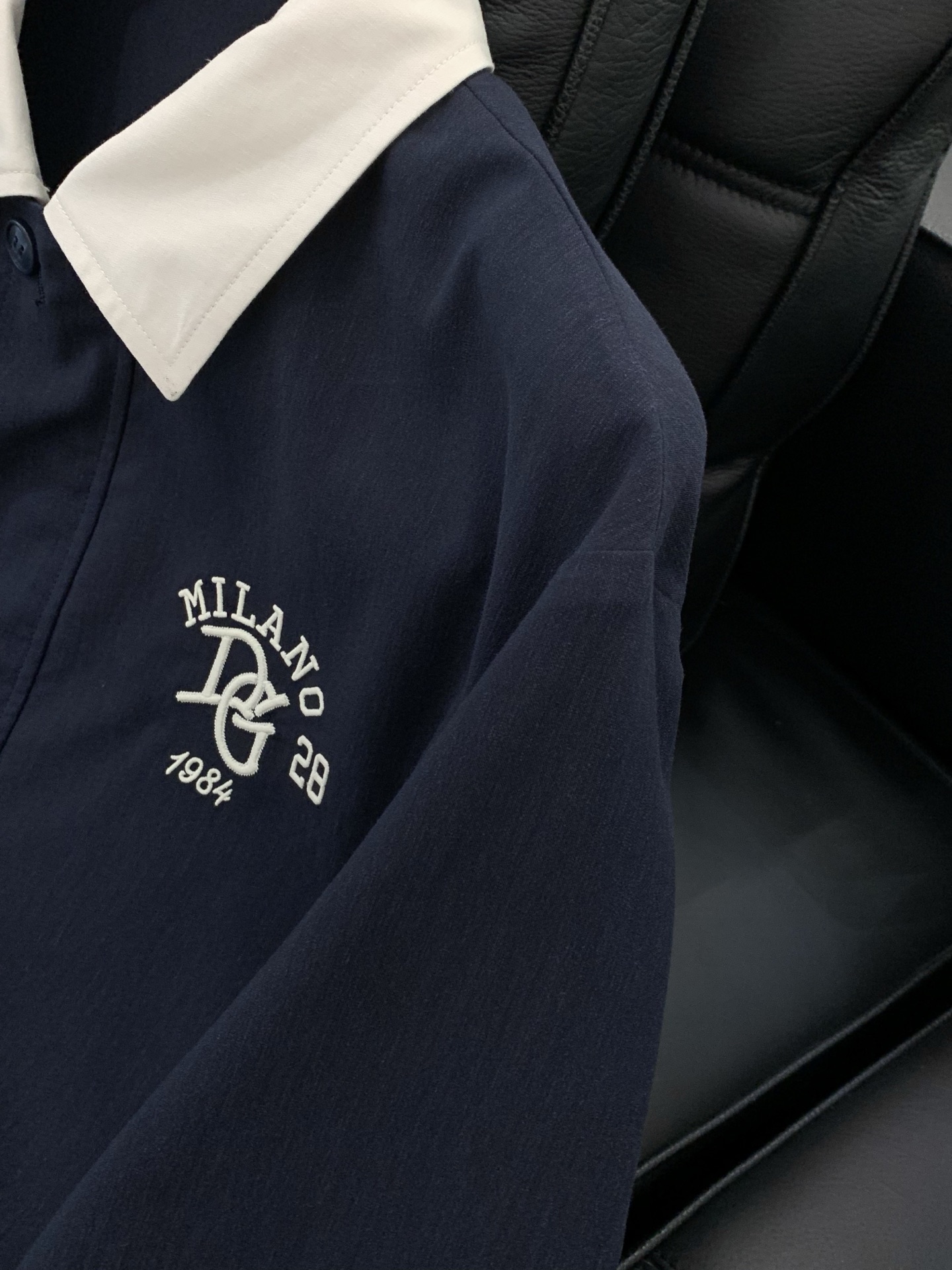 ，杜嘉班纳，2026春季最新品，专柜同步有售，原单狠货，时尚休闲夹克翻领外套，进口原版面料，顶级刺绣🪡工