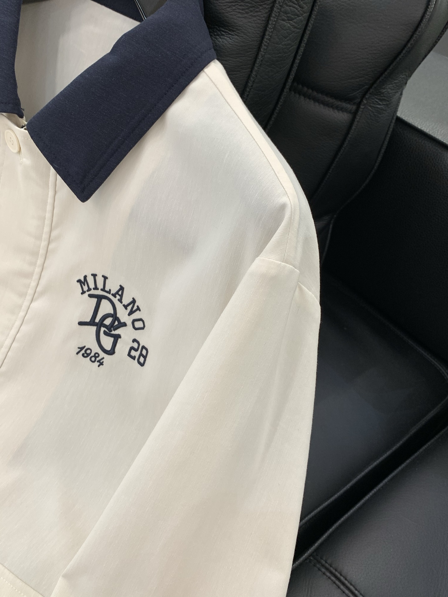 ，杜嘉班纳，2026春季最新品，专柜同步有售，原单狠货，时尚休闲夹克翻领外套，进口原版面料，顶级刺绣🪡工