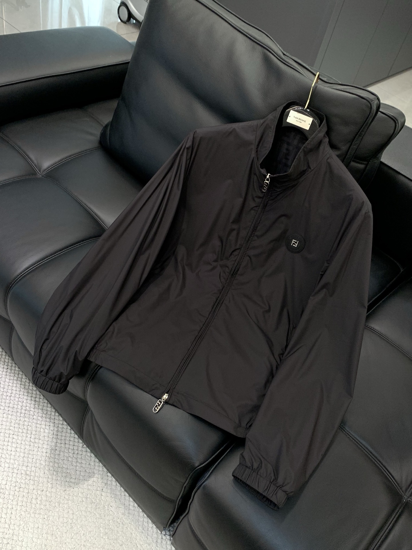 ，FENDI 芬迪，2026春季最新品，专柜同步有售，原单狠货，时尚休闲立领夹克外套，进口原版面料，顶级