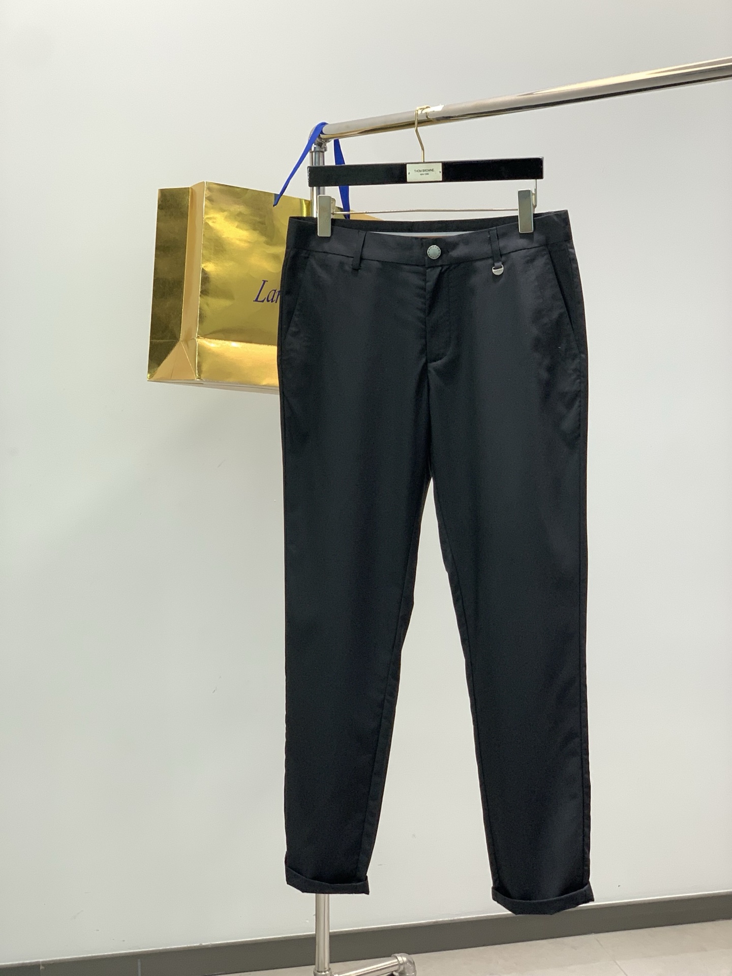 ，CANALI，2026春季最新品，专柜同步有售，原单狠货，时尚休闲西裤，进口原版面料，上身舒适透气，顶