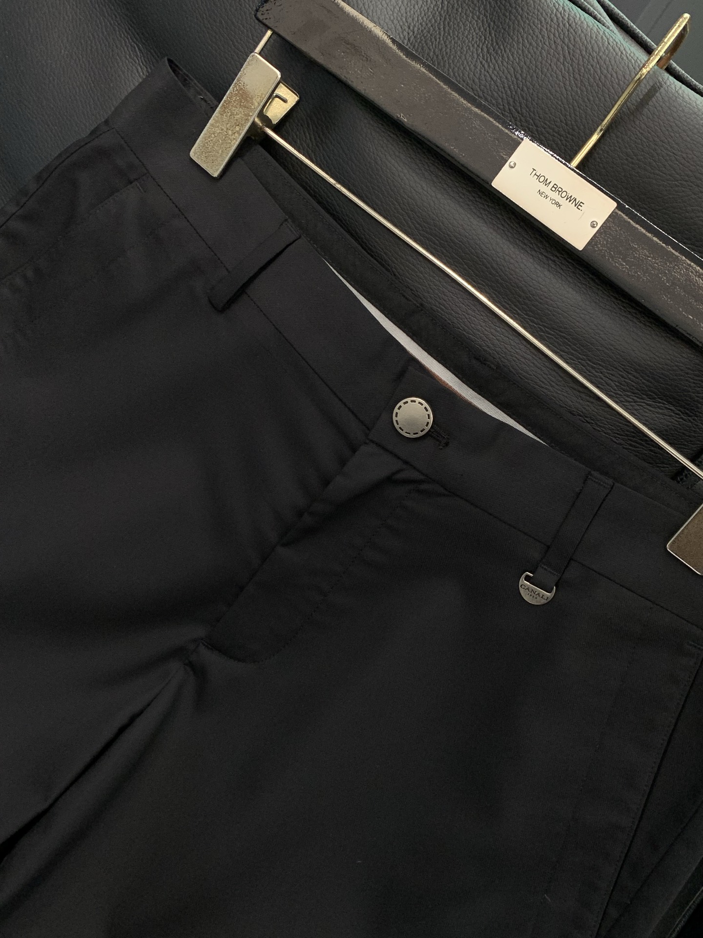 ，CANALI，2026春季最新品，专柜同步有售，原单狠货，时尚休闲西裤，进口原版面料，上身舒适透气，顶