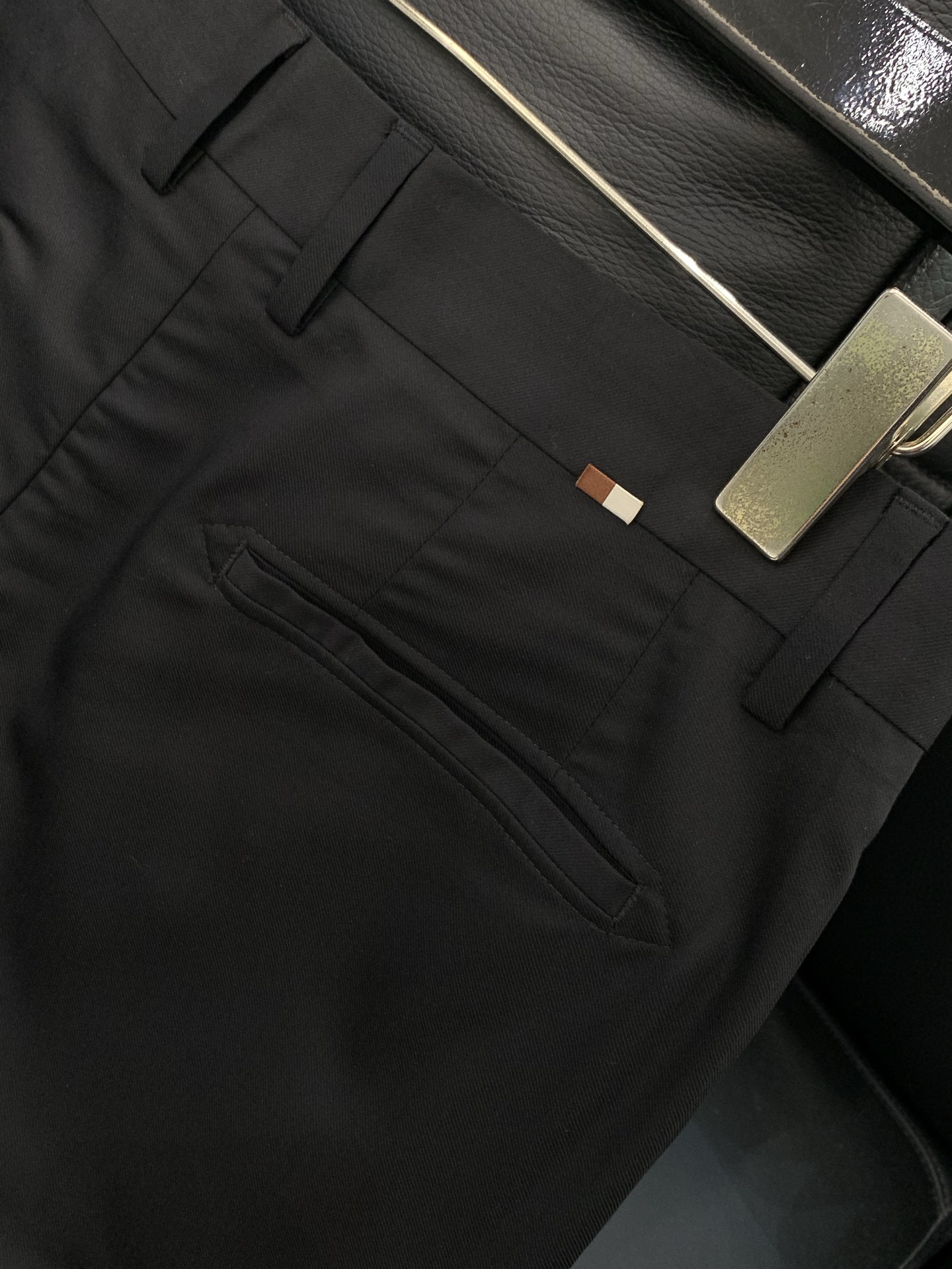 ，CANALI，2026春季最新品，专柜同步有售，原单狠货，时尚休闲西裤，进口原版面料，上身舒适透气，顶