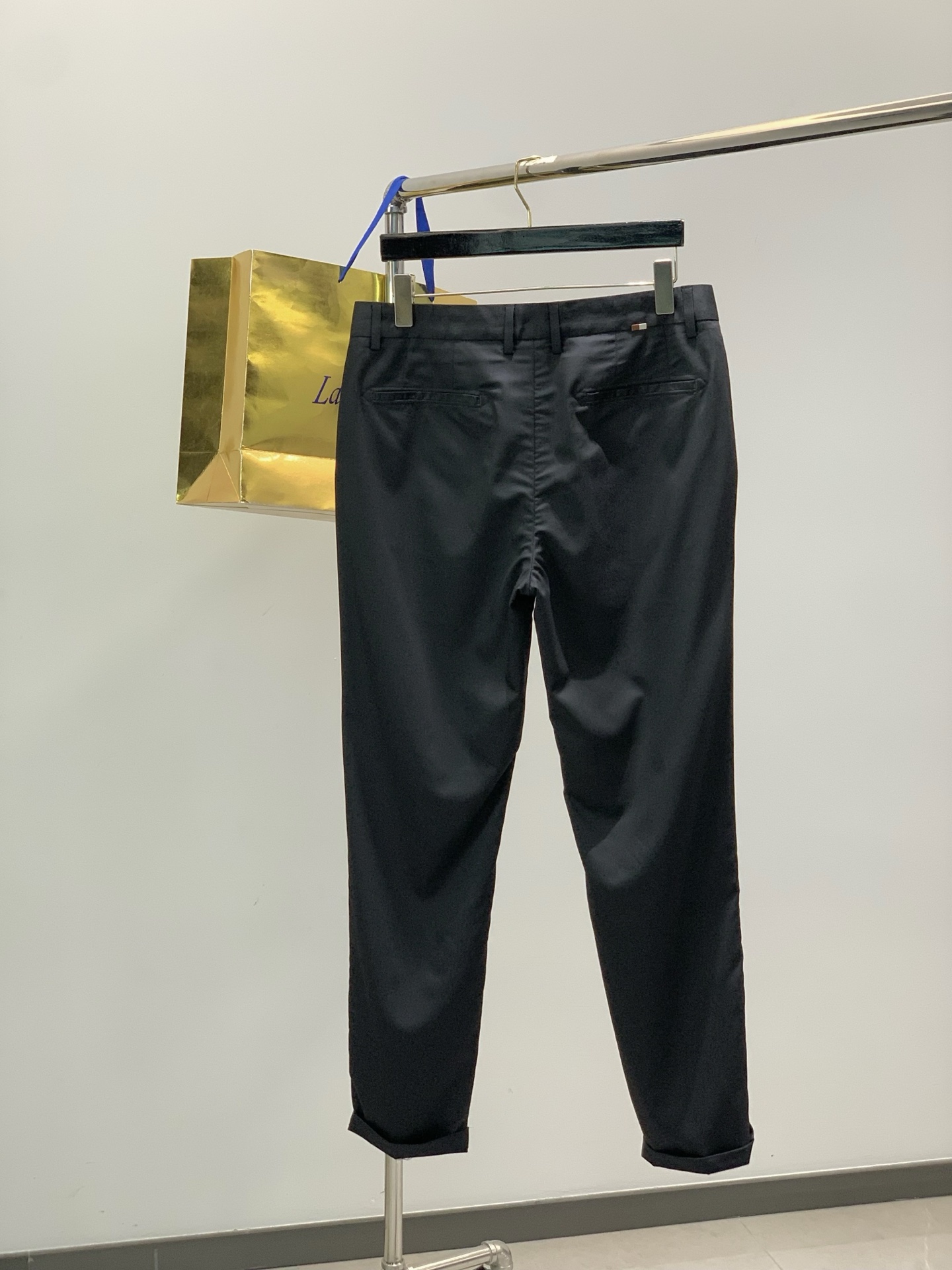 ，CANALI，2026春季最新品，专柜同步有售，原单狠货，时尚休闲西裤，进口原版面料，上身舒适透气，顶