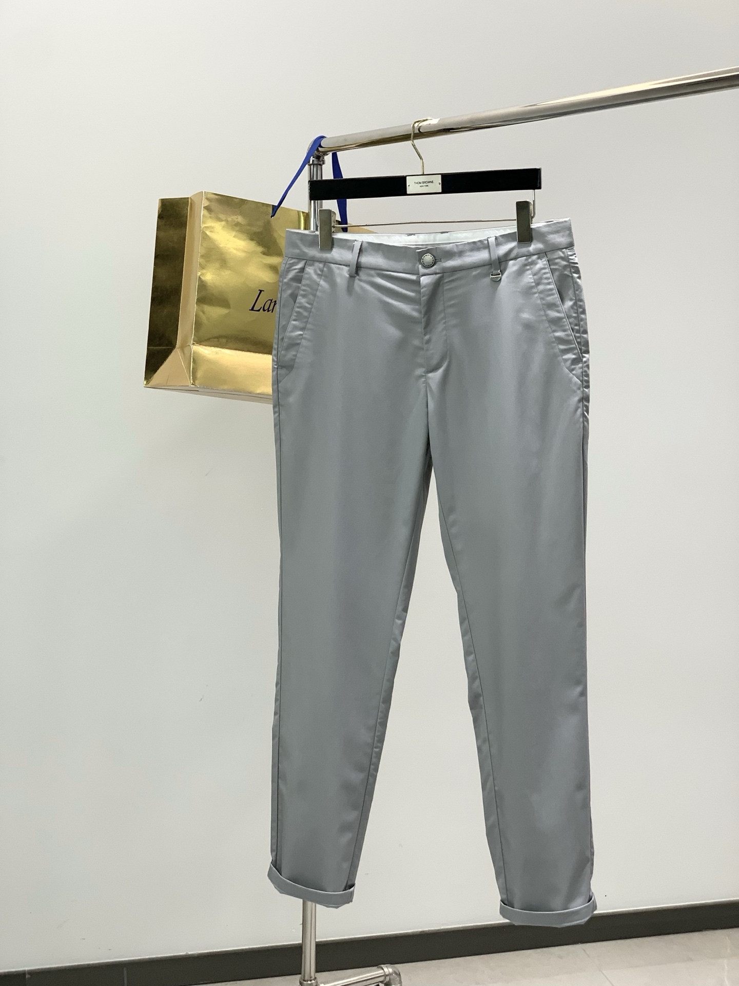 ，CANALI，2026春季最新品，专柜同步有售，原单狠货，时尚休闲西裤，进口原版面料，上身舒适透气，顶