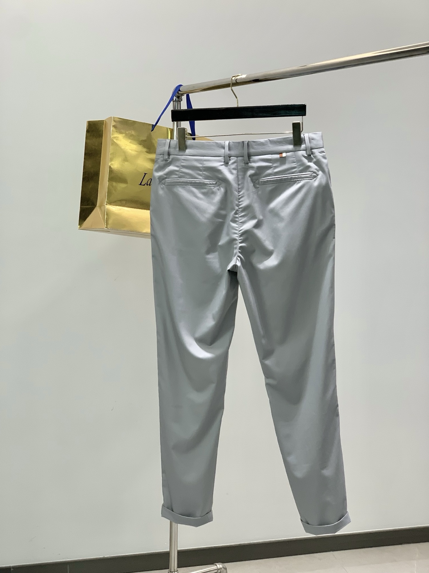 ，CANALI，2026春季最新品，专柜同步有售，原单狠货，时尚休闲西裤，进口原版面料，上身舒适透气，顶