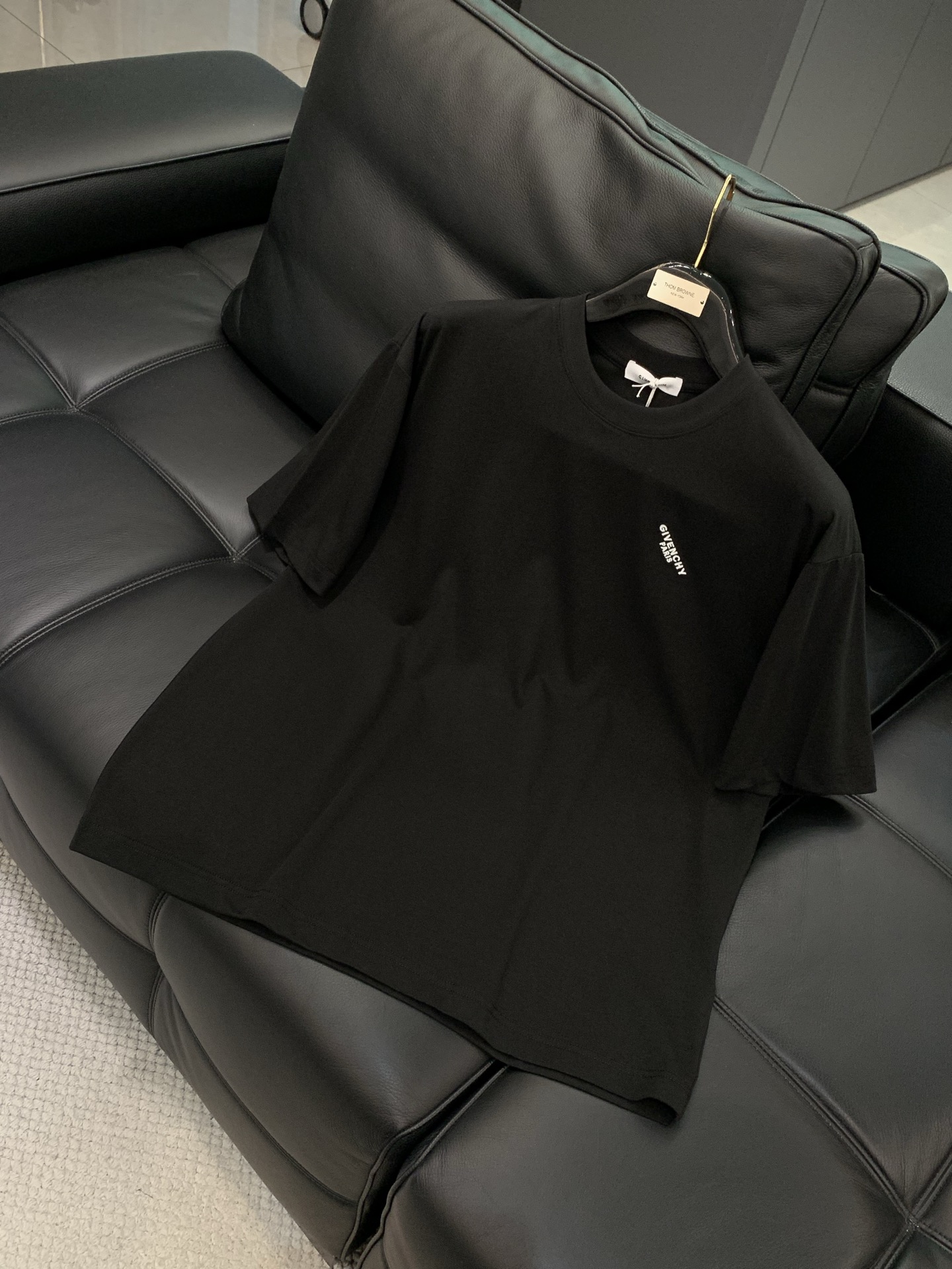 ，Givenchy 纪梵希，2026春夏最新品，专柜同步有售，原单狠货，时尚休闲圆领短袖T恤，进口原版面