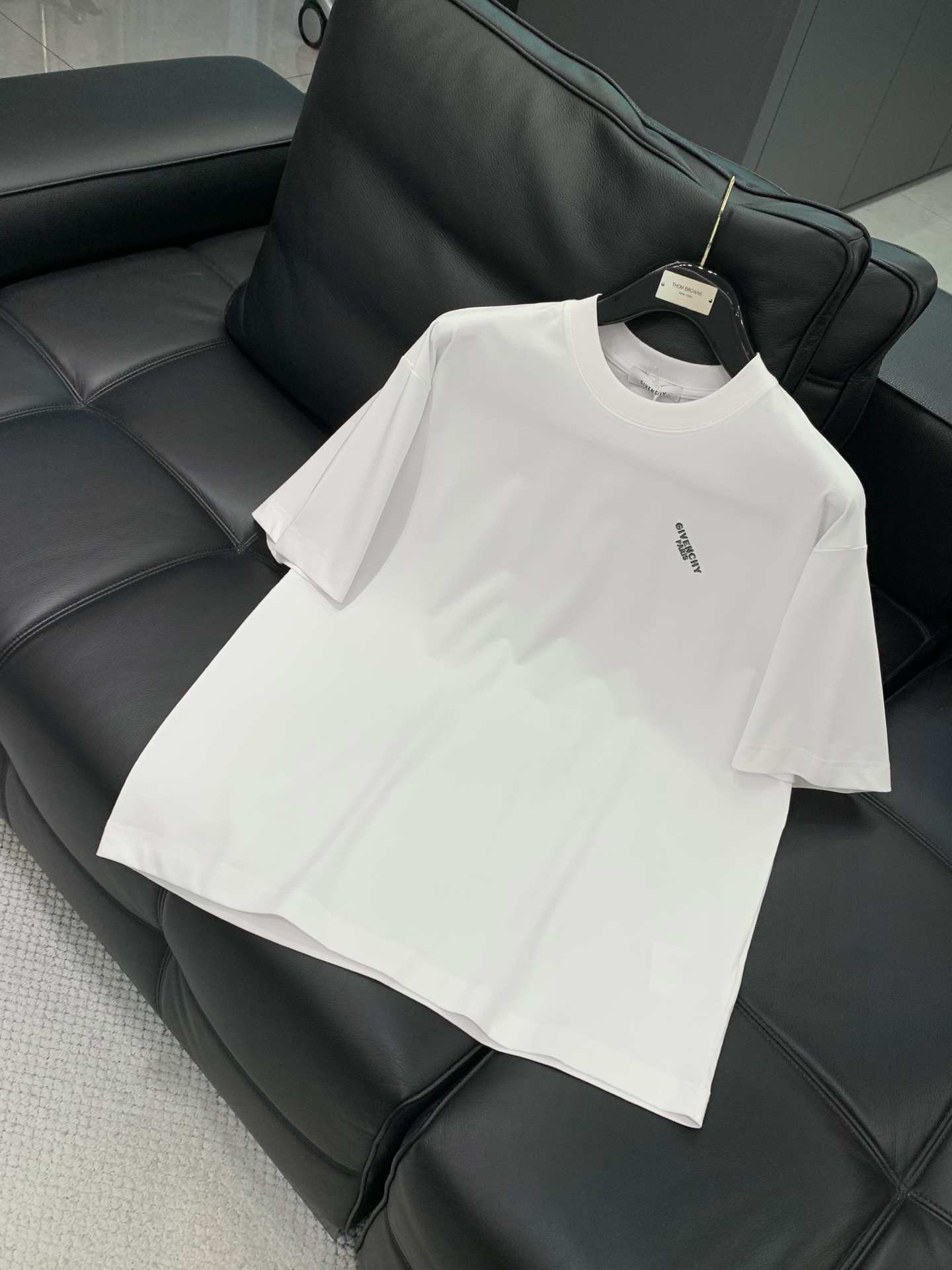 ，Givenchy 纪梵希，2026春夏最新品，专柜同步有售，原单狠货，时尚休闲圆领短袖T恤，进口原版面