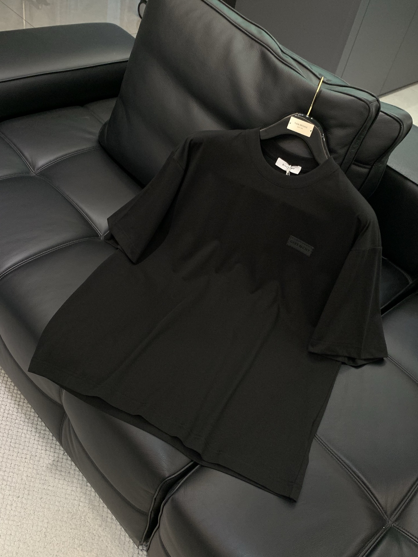 ，Givenchy 纪梵希，2026春夏最新品，专柜同步有售，原单狠货，时尚休闲圆领短袖T恤，进口原版面