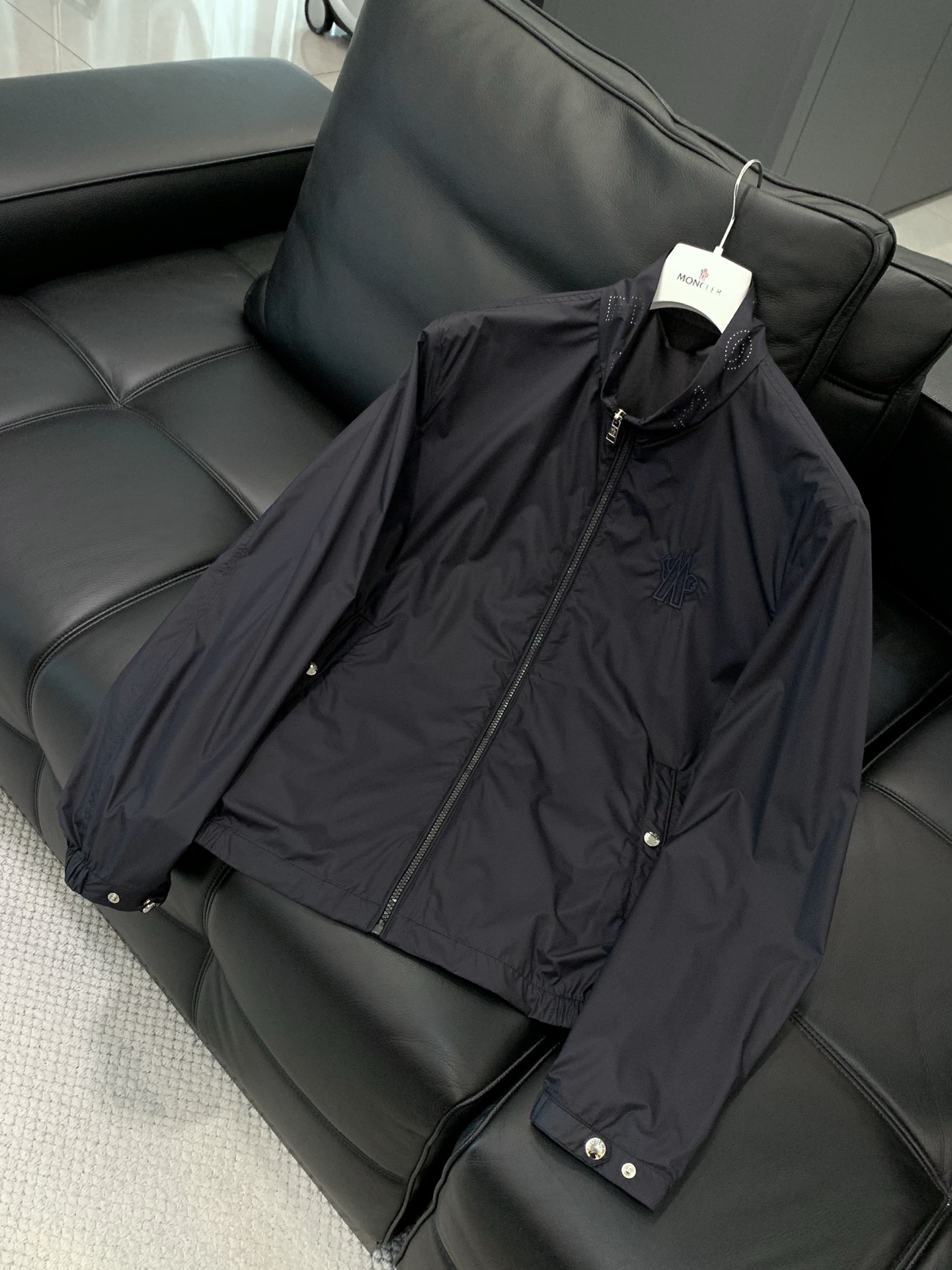 ，Moncler 蒙口，2026春季最新品，专柜同步有售，原单狠货，时尚休闲立领夹克外套，上身舒适！吸睛