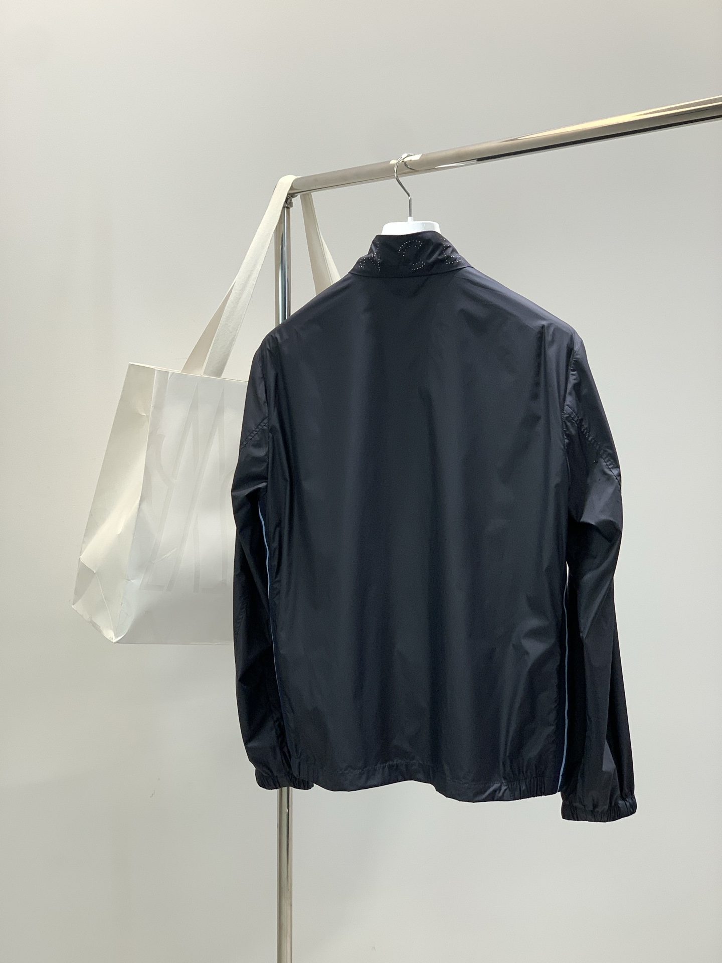 ，Moncler 蒙口，2026春季最新品，专柜同步有售，原单狠货，时尚休闲立领夹克外套，上身舒适！吸睛