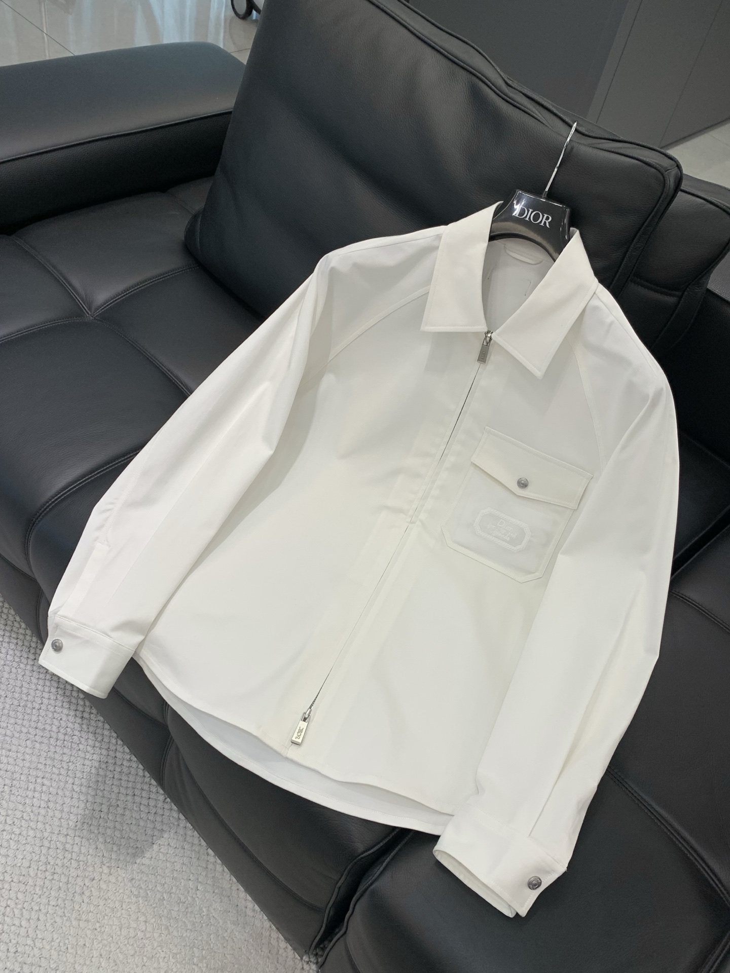 ，Dior 迪奥， 2026春季新品，专柜同步有售，简约时尚休闲翻领外套，原版进口面料，舒适透气，顶级刺