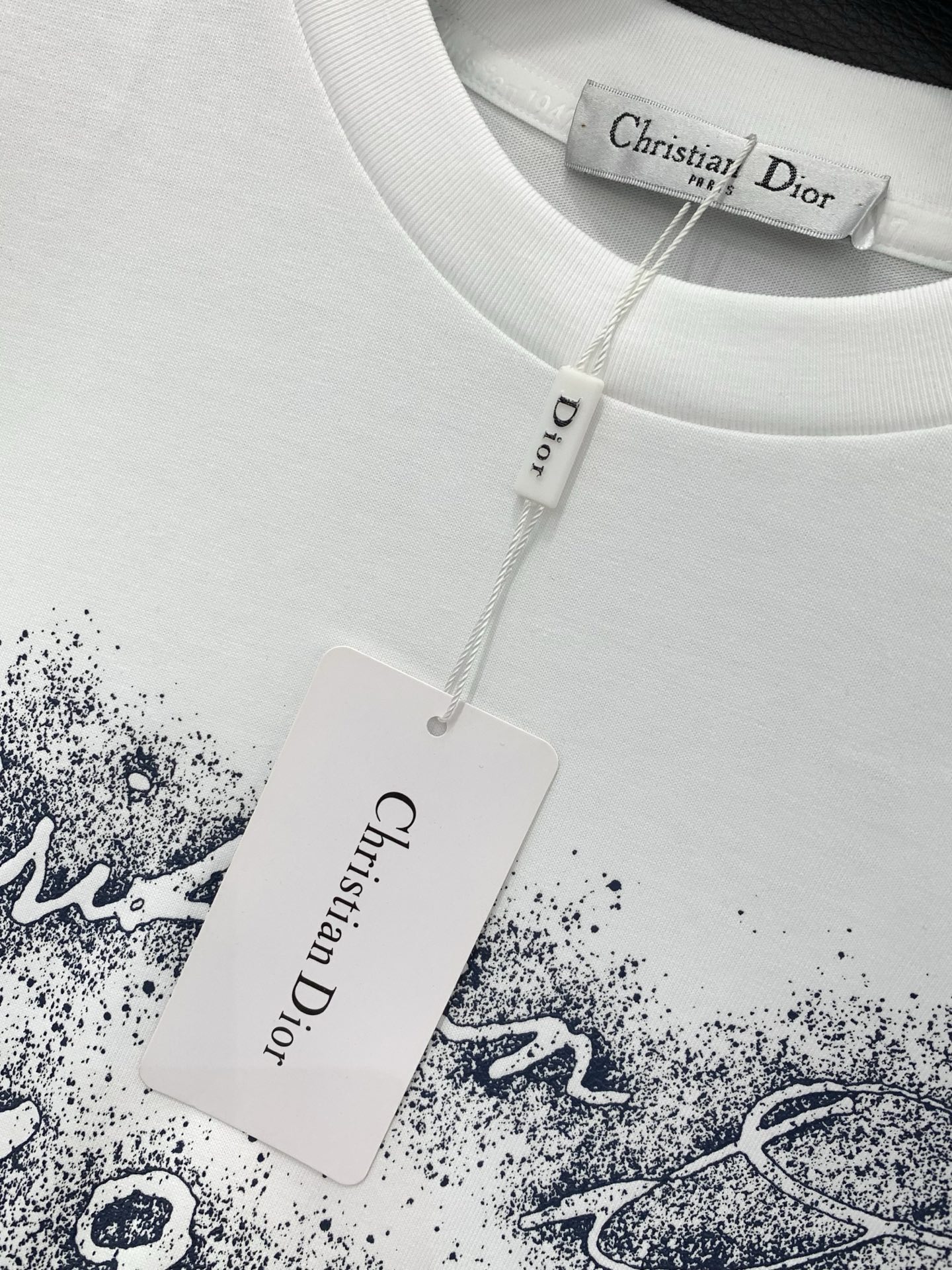 ，Dior 迪奥， 2026春夏新品，专柜同步有售，简约时尚休闲圆领短袖T恤，原版进口面料，舒适透气，顶