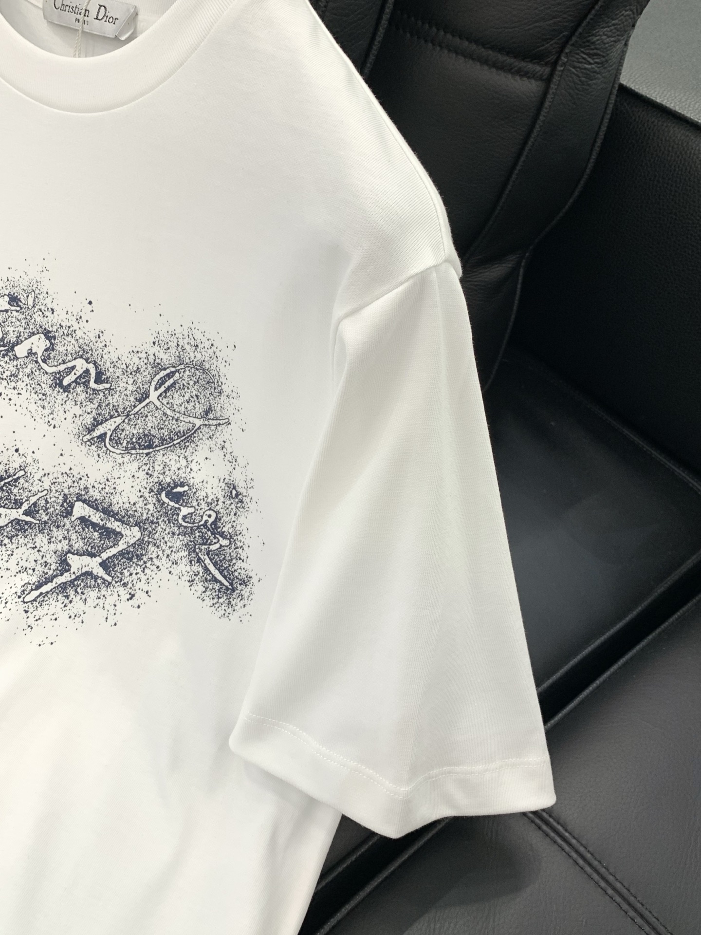 ，Dior 迪奥， 2026春夏新品，专柜同步有售，简约时尚休闲圆领短袖T恤，原版进口面料，舒适透气，顶