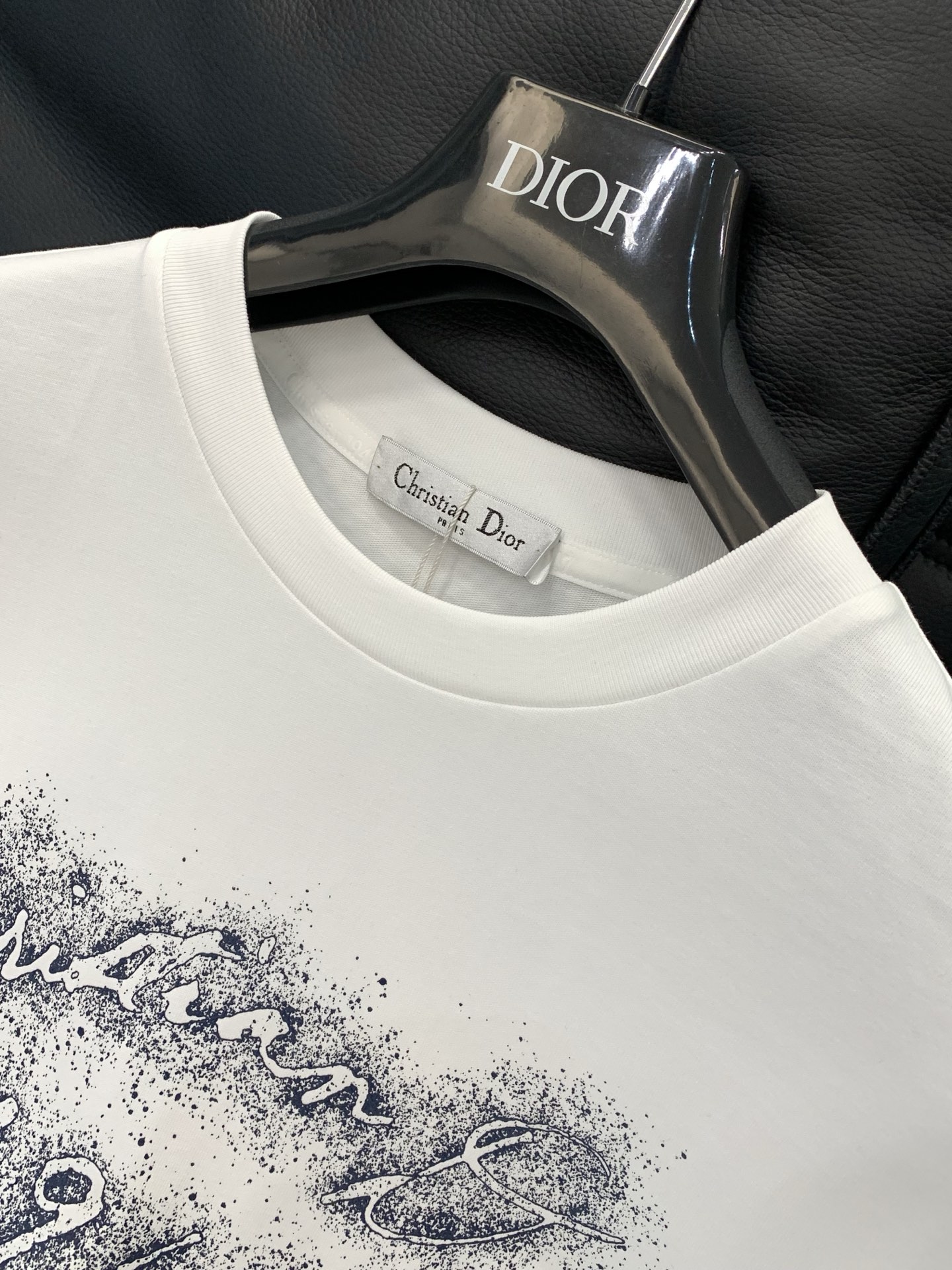 ，Dior 迪奥， 2026春夏新品，专柜同步有售，简约时尚休闲圆领短袖T恤，原版进口面料，舒适透气，顶