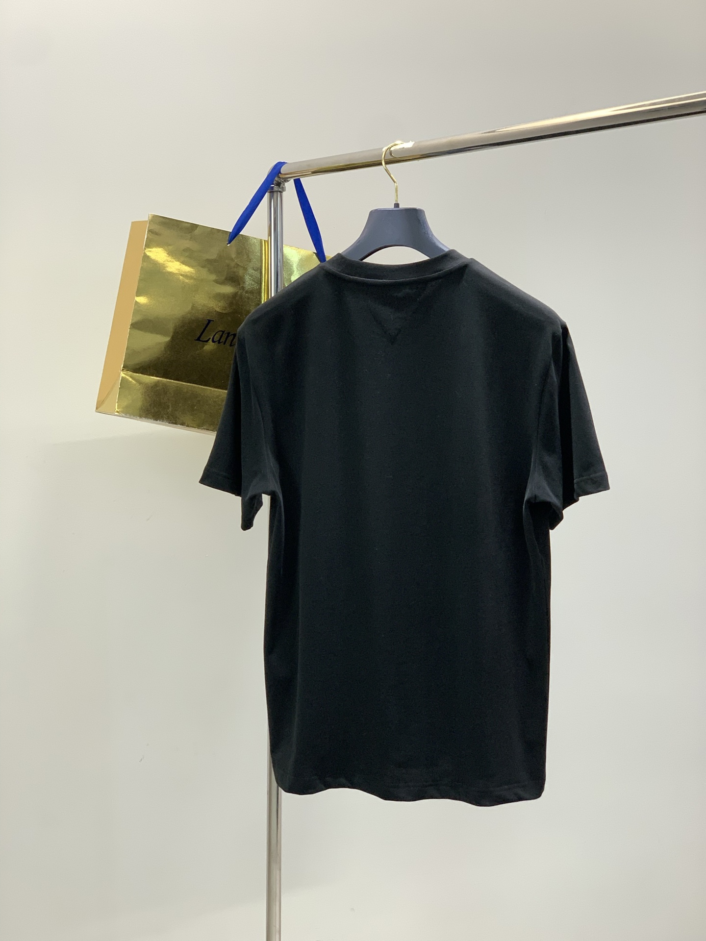 ，Bottega Veneta 葆蝶家，2026春夏新品，时尚休闲圆领短袖T恤，专柜同步有售，原单狠货，