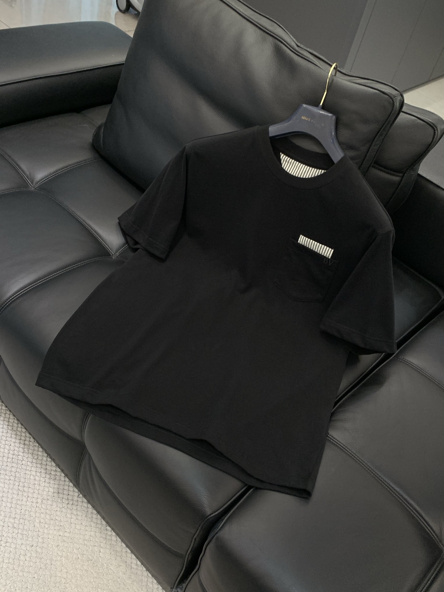 ，Bottega Veneta 葆蝶家，2026春夏新品，时尚休闲圆领短袖T恤，专柜同步有售，原单狠货，