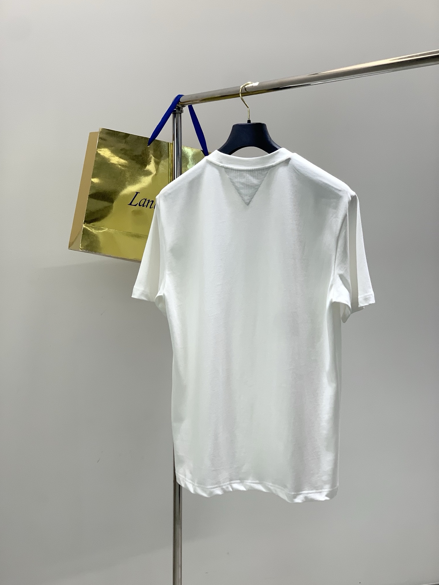 ，Bottega Veneta 葆蝶家，2026春夏新品，时尚休闲圆领短袖T恤，专柜同步有售，原单狠货，