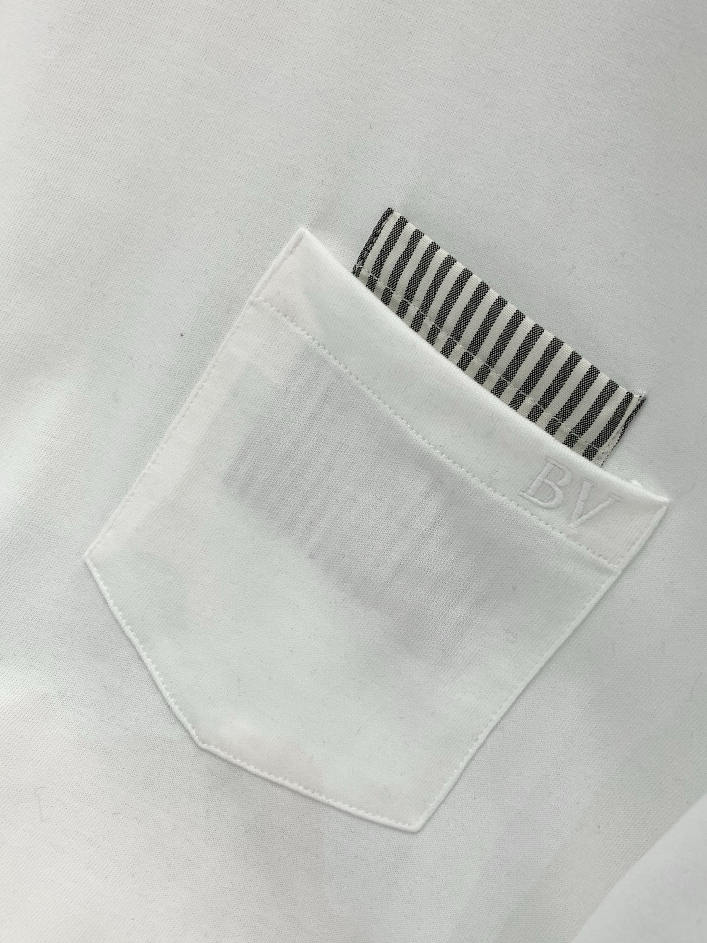 ，Bottega Veneta 葆蝶家，2026春夏新品，时尚休闲圆领短袖T恤，专柜同步有售，原单狠货，