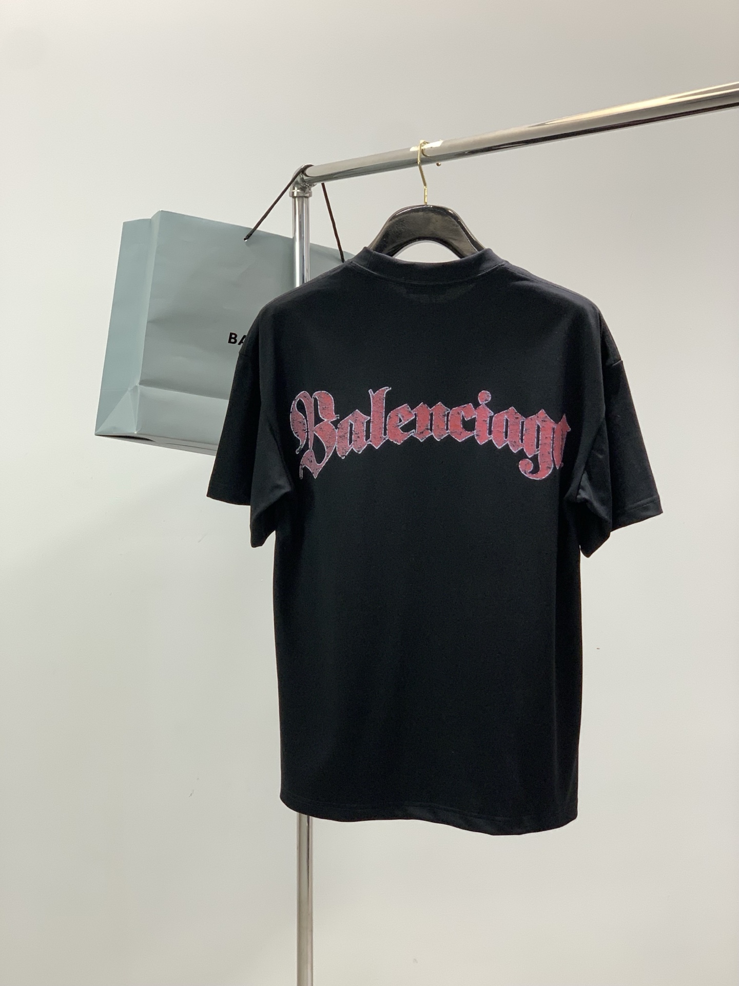 ，Balenciaga 巴黎世家，2026春夏最新款，专柜同步有售，原单狠货，爆款时尚休闲圆领短袖T恤，