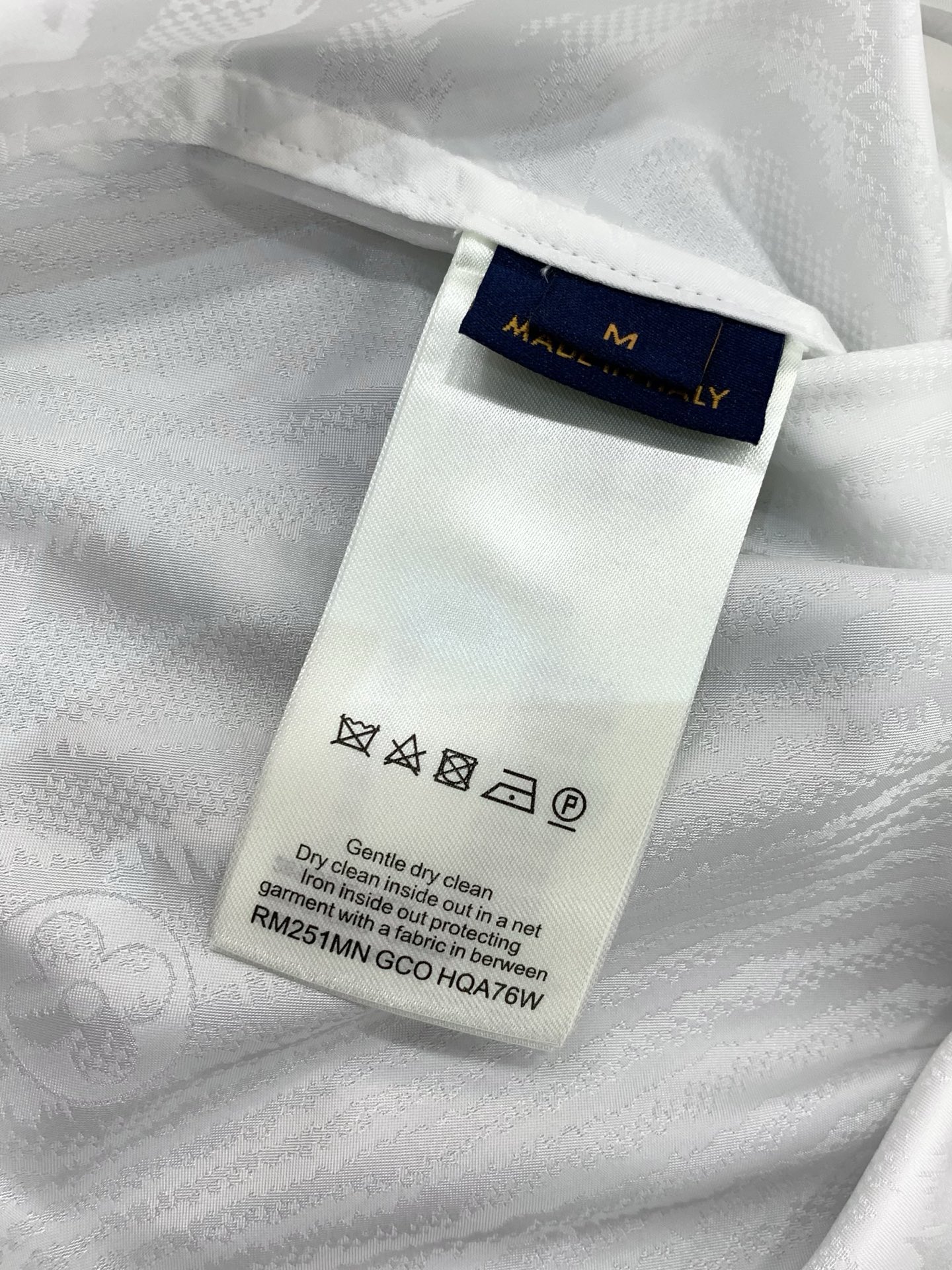 ，LouisVuitton 路易威登，2026春季最新款，专柜同步有售，原单狠货，时尚休闲长袖衬衫，上身