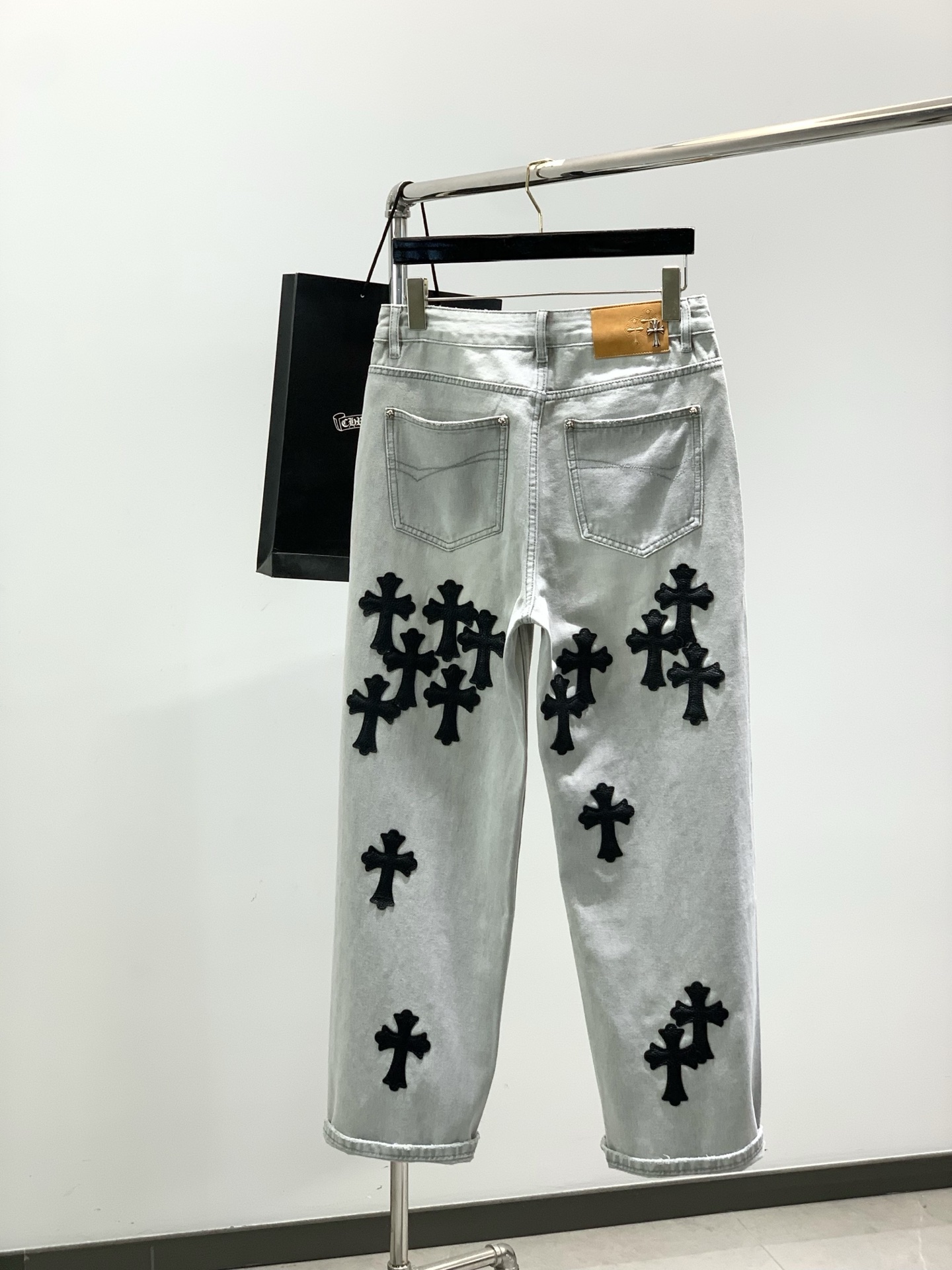 ，Chrome Hearts 克罗心，2026春季新品，专柜同步有售，原单狠货，时尚休闲水洗牛仔裤，采用