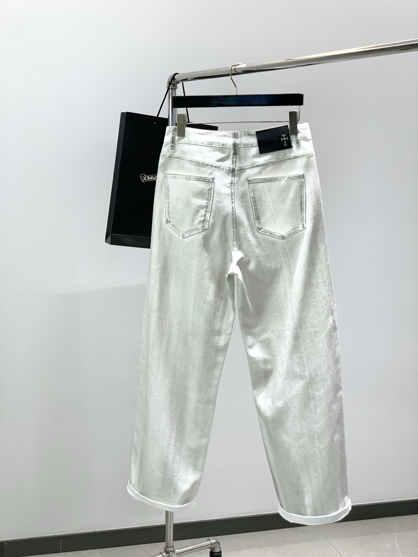 ，Chrome Hearts 克罗心，2026春季新品，专柜同步有售，原单狠货，时尚休闲水洗牛仔裤，采用