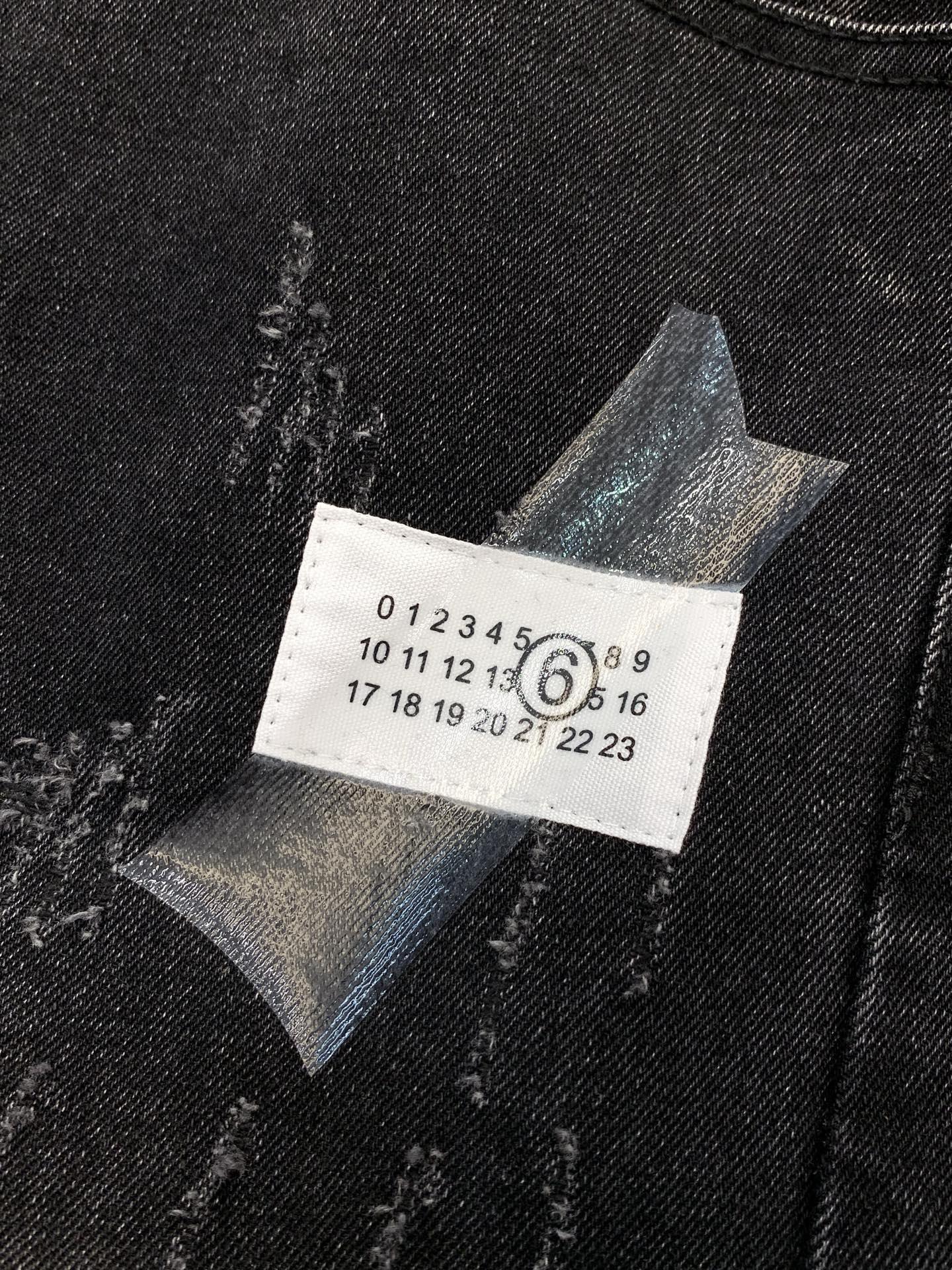 ，Maison Margiela马吉拉，2026春季最新品，时尚休闲水洗牛仔裤，专柜同步有售，原单狠货，