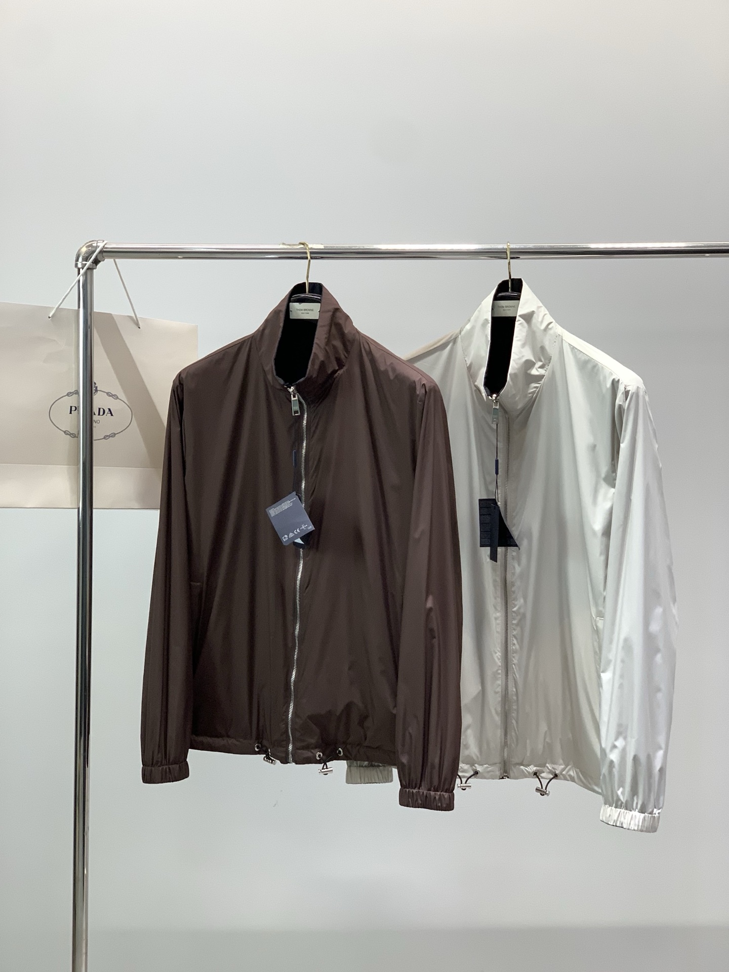 ，PRADA 普拉达，2026春季最新品，专柜同步有售，时尚休闲两面穿夹克外套，进口原版面料，做工极为复