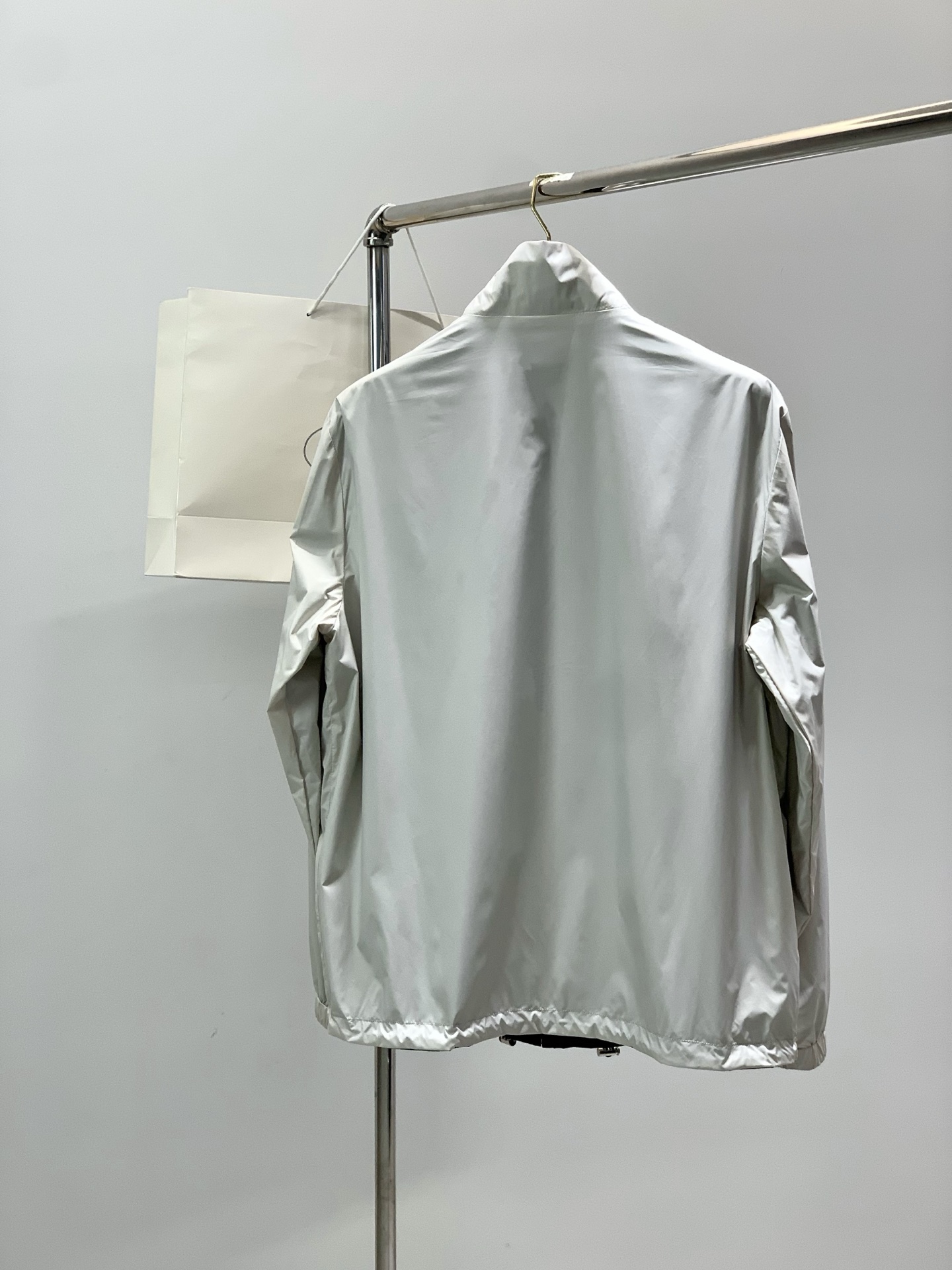 ，PRADA 普拉达，2026春季最新品，专柜同步有售，时尚休闲两面穿夹克外套，进口原版面料，做工极为复