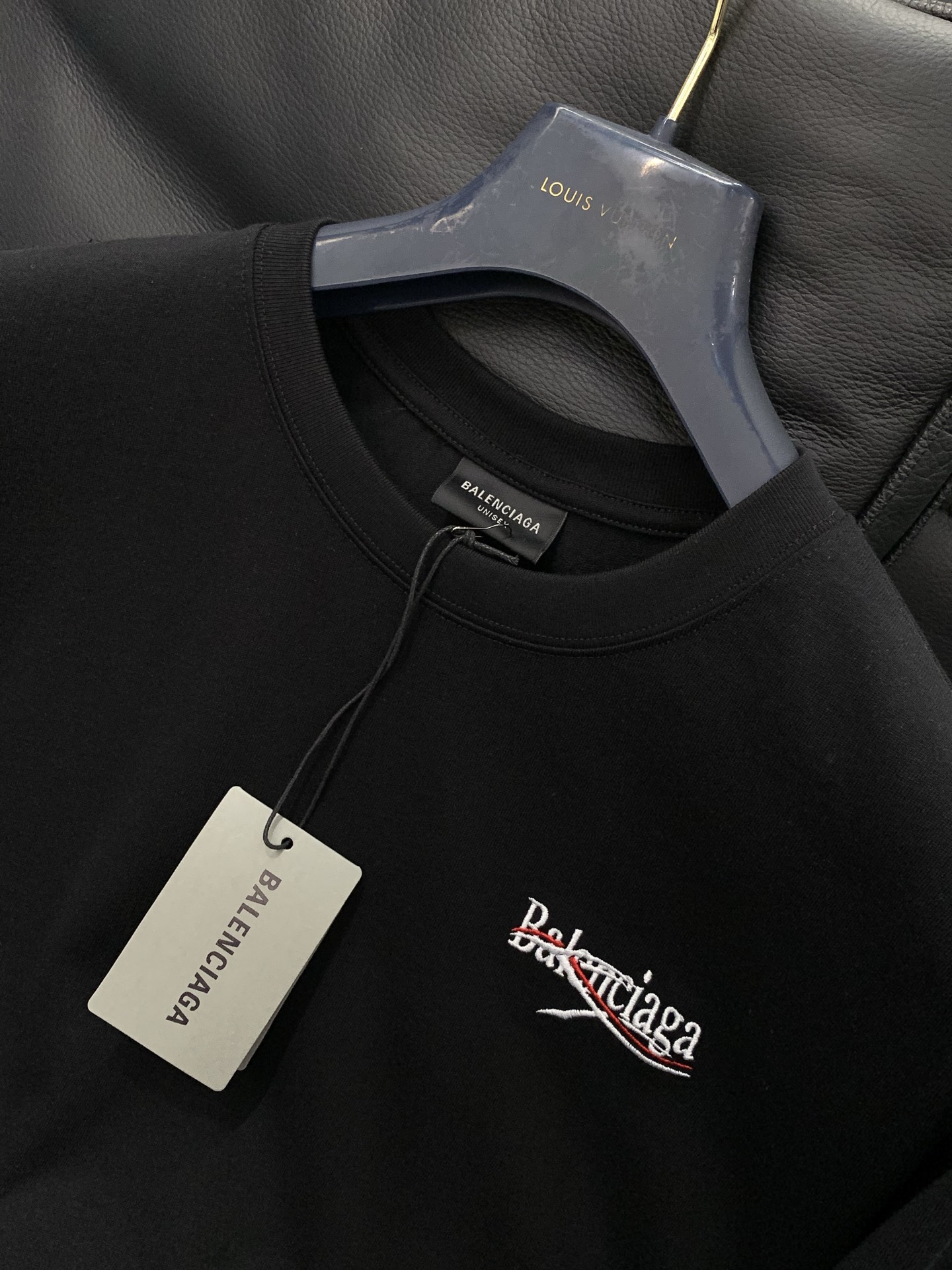 ，Balenciaga 巴黎世家，2026春夏最新款，专柜同步有售，原单狠货，爆款时尚休闲圆领短袖T恤，