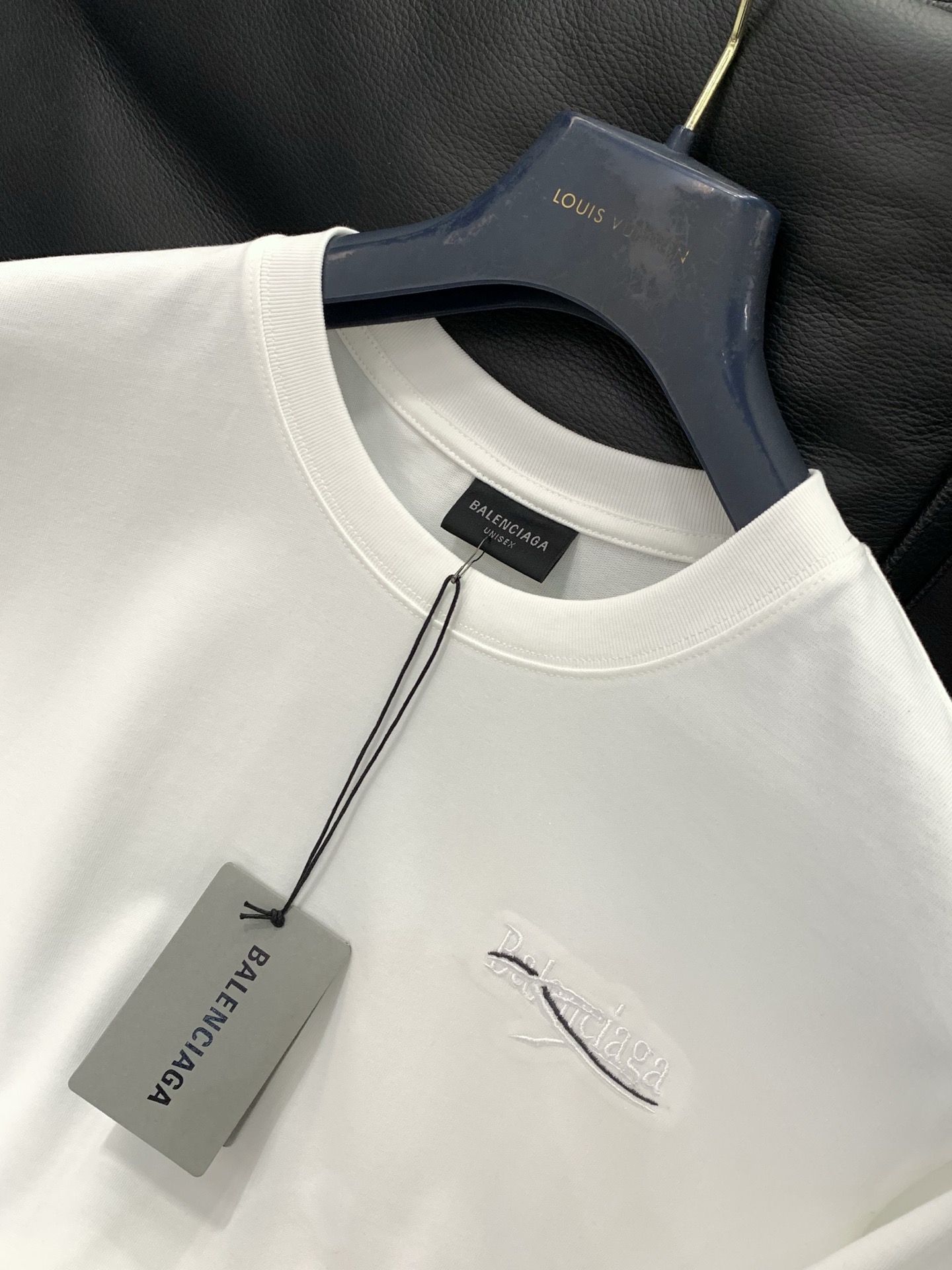 ，Balenciaga 巴黎世家，2026春夏最新款，专柜同步有售，原单狠货，爆款时尚休闲圆领短袖T恤，