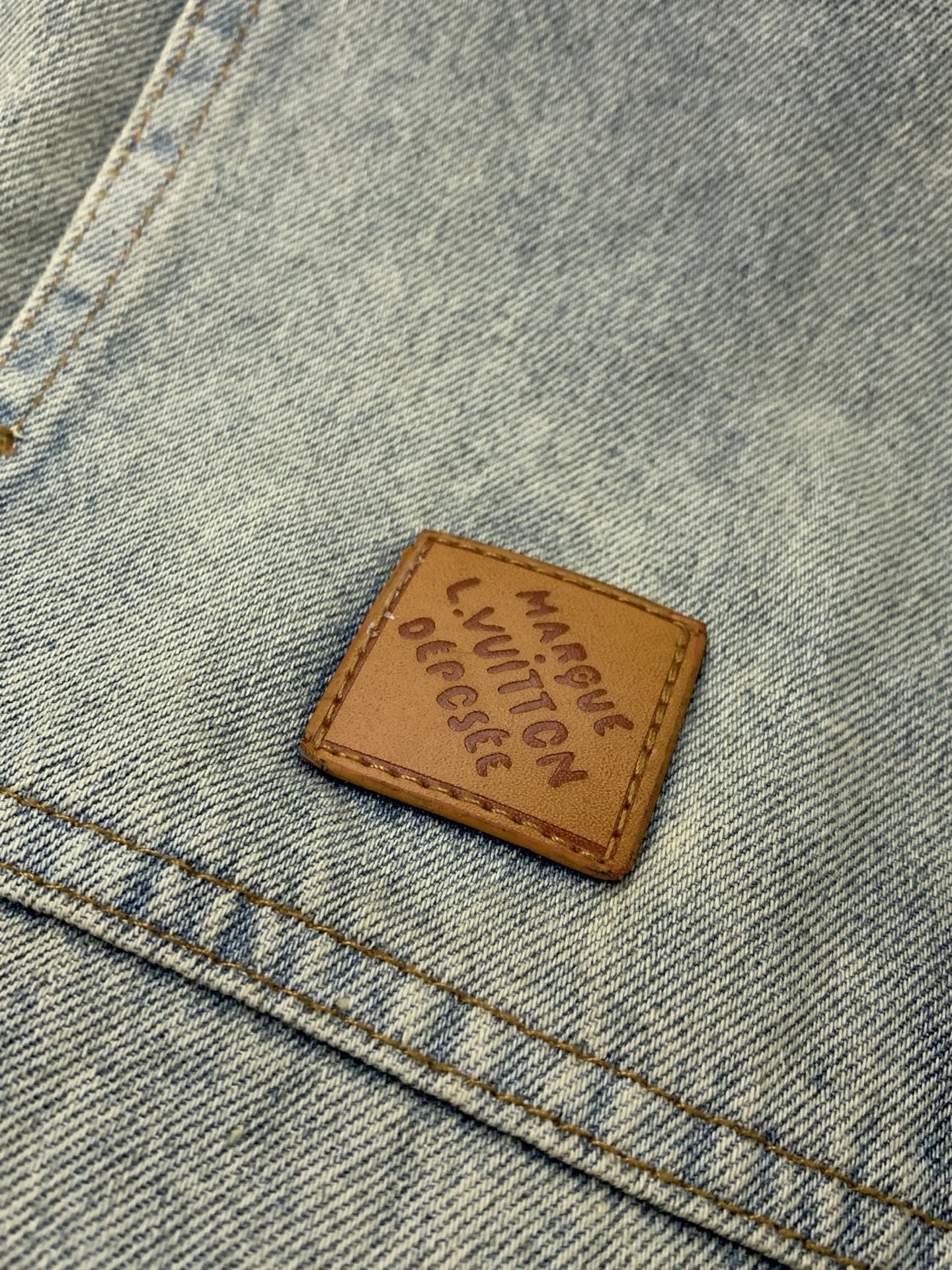 ，LouisVuitton 路易威登，2026春季最新款，专柜同步有售，原单狠货，时尚休闲牛仔外套，上身