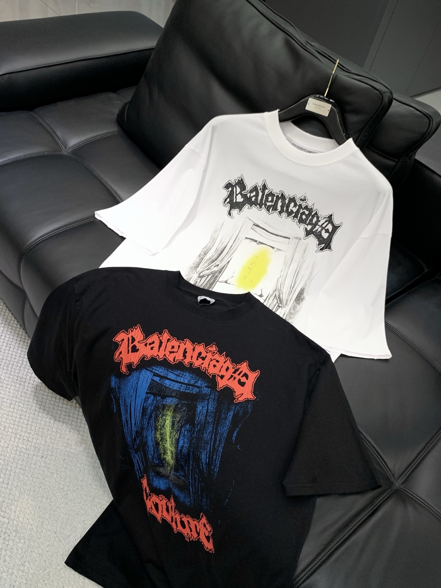 ，Balenciaga 巴黎世家，2026春夏最新款，专柜同步有售，原单狠货，爆款时尚休闲圆领短袖T恤，