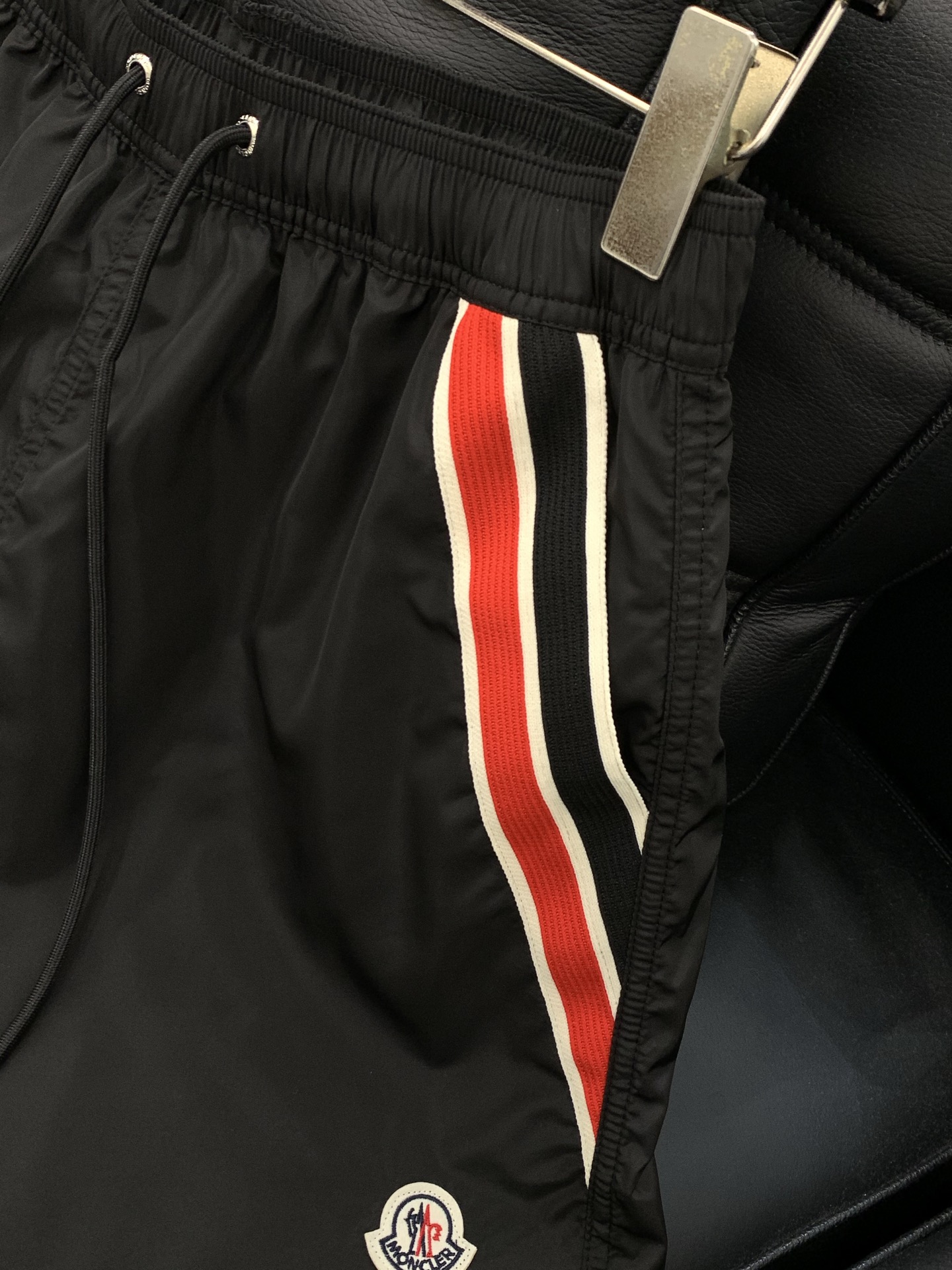 ，Moncler 蒙口，2026夏季最新品，专柜同步有售，原单狠货，时尚休闲短裤，采用进口原版面料，顶级