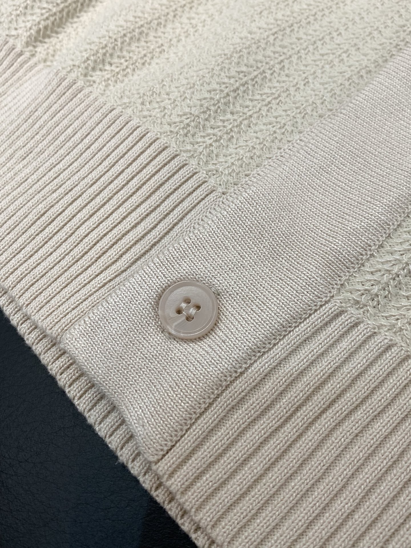 ，loro Piana(loro Piana )，2026春季最新品，专柜同步有售，原单狠货，时尚休闲针