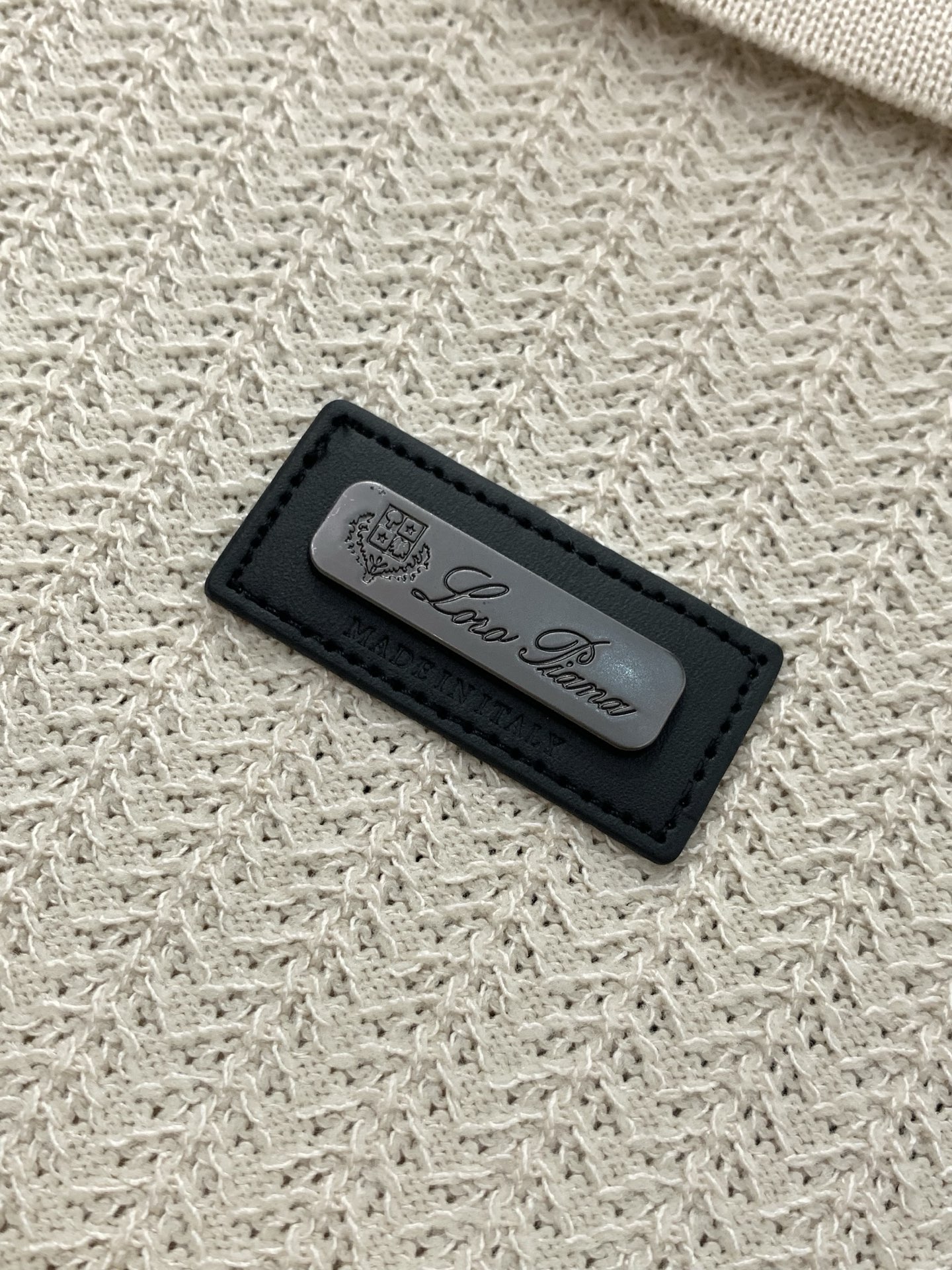 ，loro Piana(loro Piana )，2026春季最新品，专柜同步有售，原单狠货，时尚休闲针