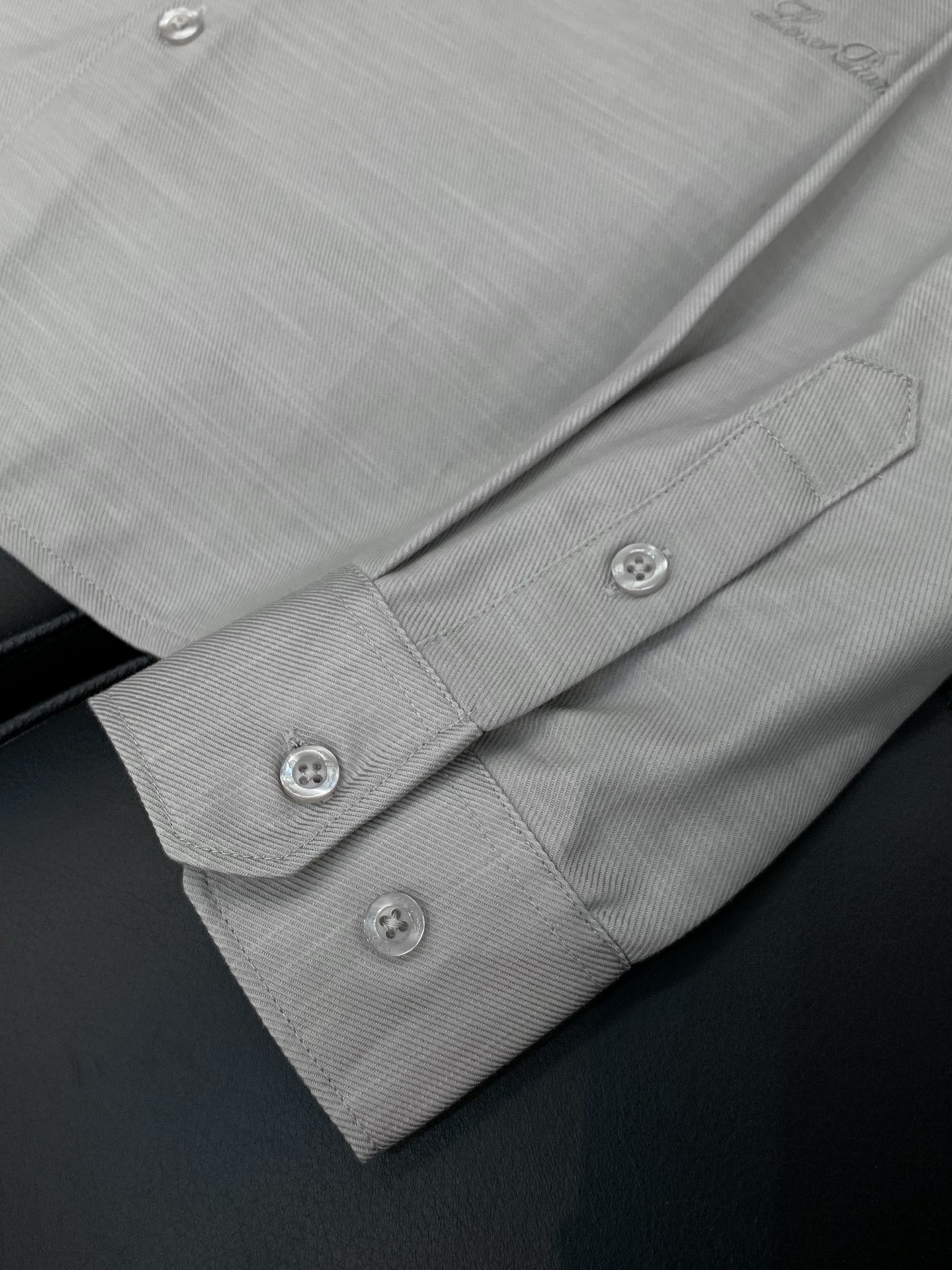 ，loro Piana(loro Piana )，2026春季最新品，专柜同步有售，原单狠货，时尚休闲长