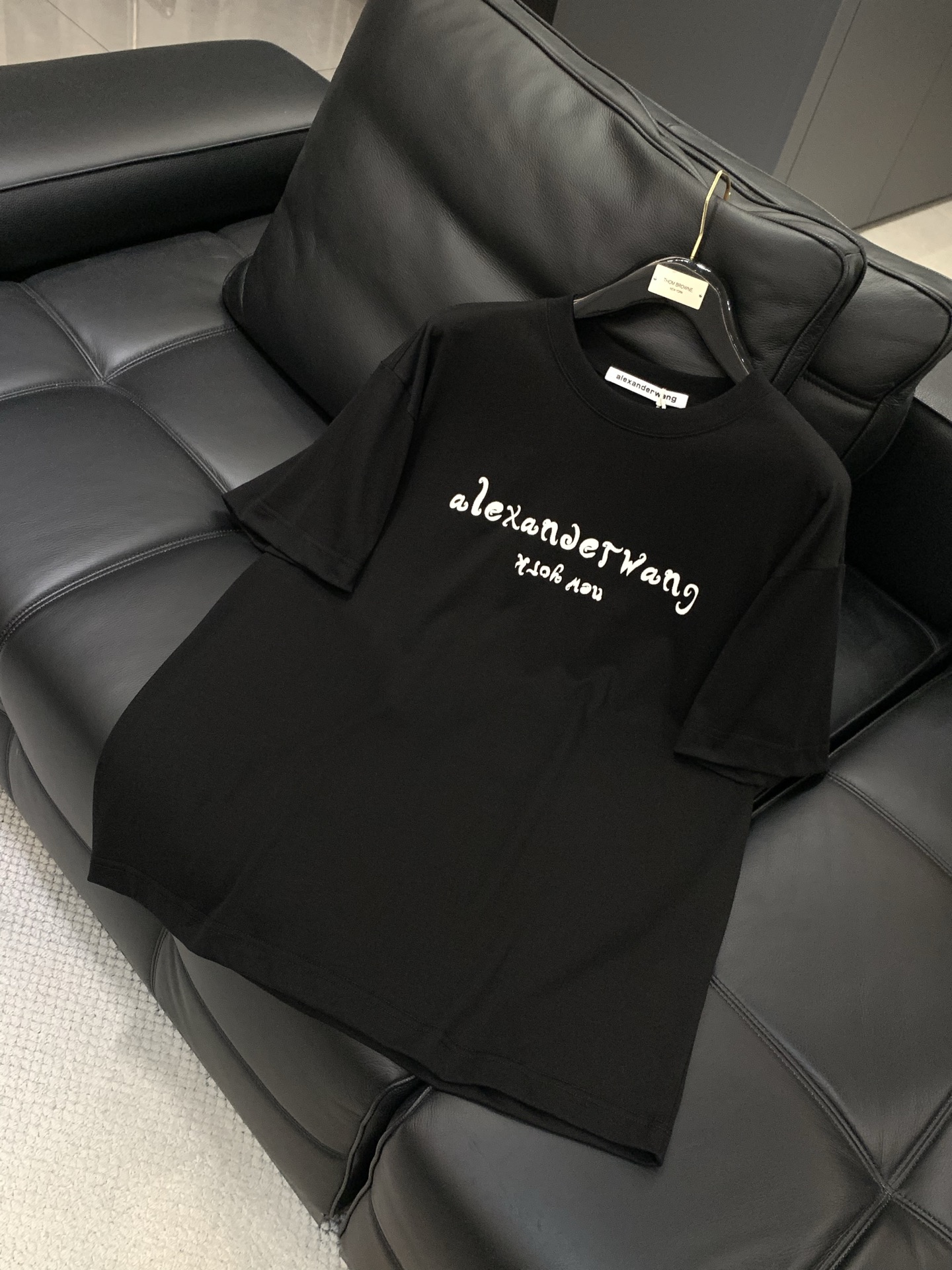 ，Alexander Wang 亚历山大·王，2026春夏新品，时尚休闲圆领短袖T恤，专柜同步有售，顶级