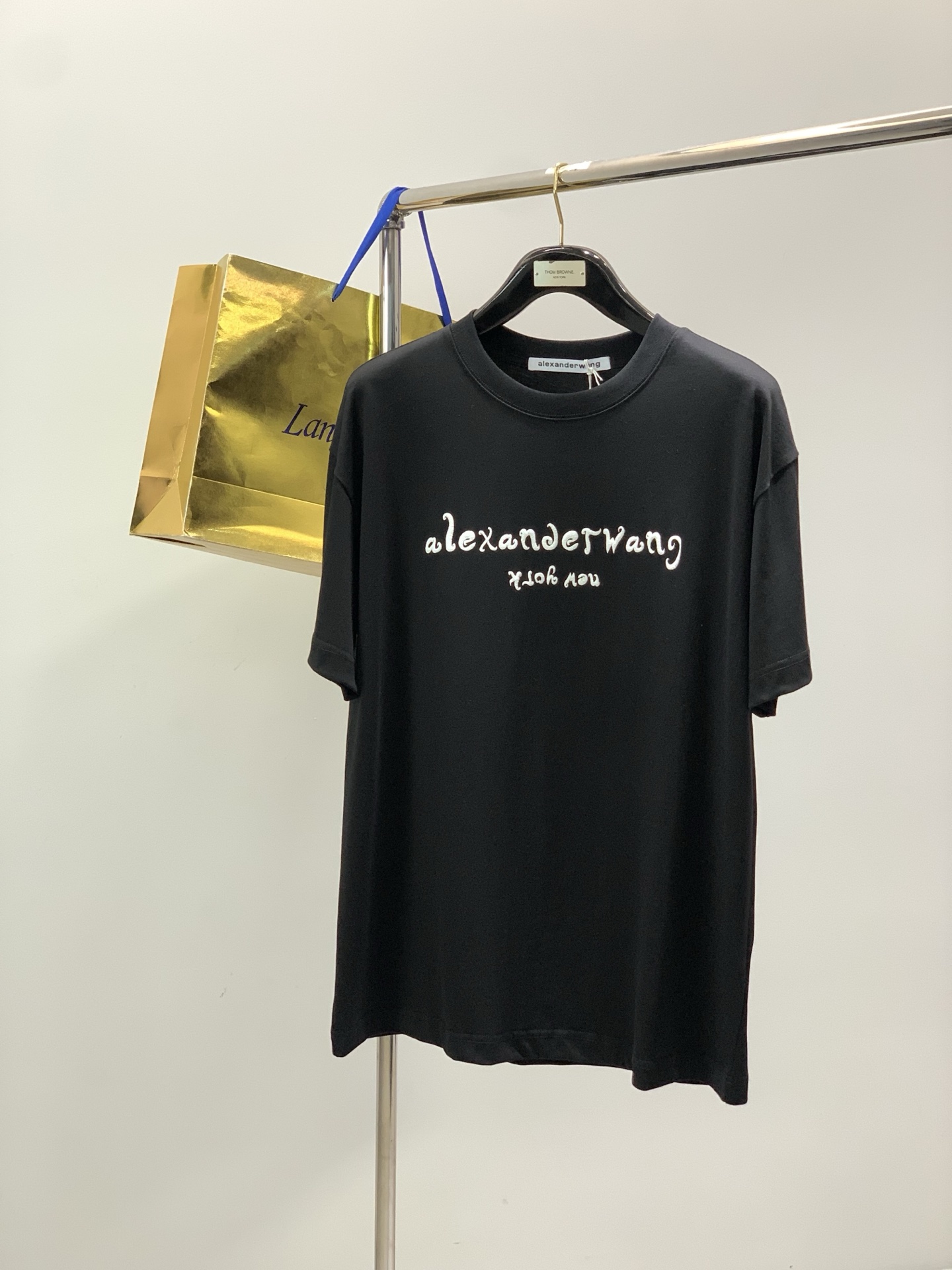 ，Alexander Wang 亚历山大·王，2026春夏新品，时尚休闲圆领短袖T恤，专柜同步有售，顶级