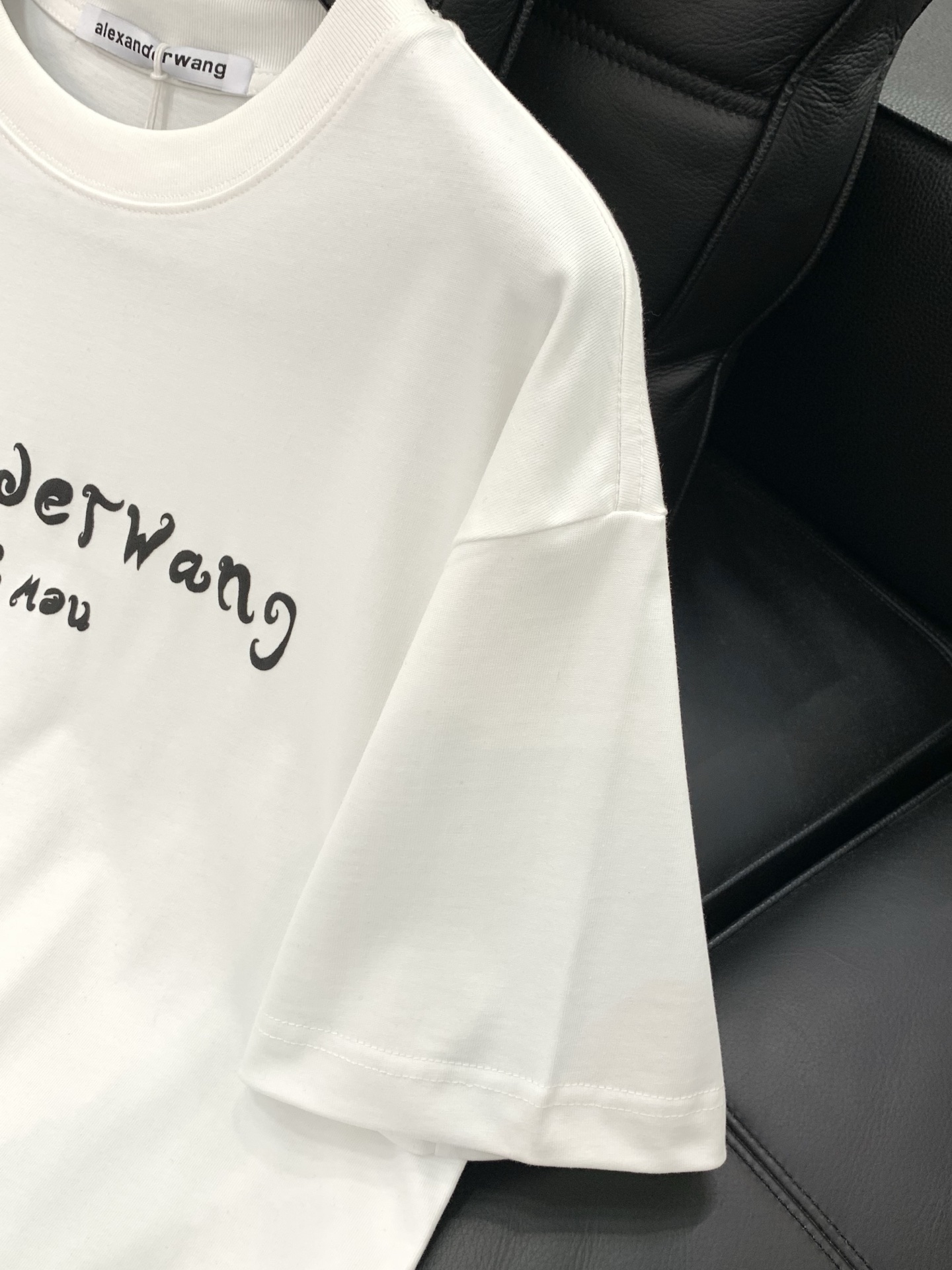 ，Alexander Wang 亚历山大·王，2026春夏新品，时尚休闲圆领短袖T恤，专柜同步有售，顶级