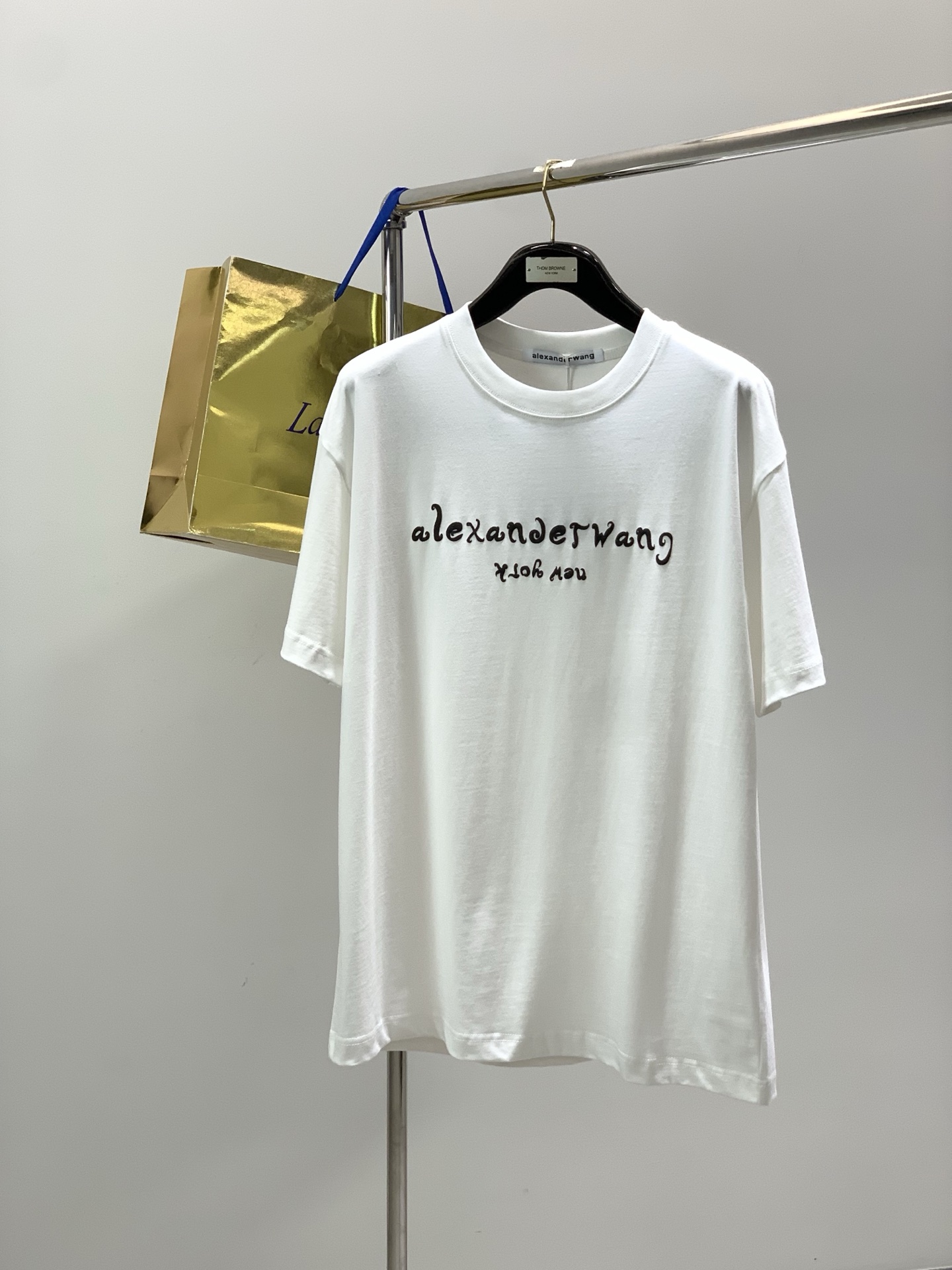 ，Alexander Wang 亚历山大·王，2026春夏新品，时尚休闲圆领短袖T恤，专柜同步有售，顶级