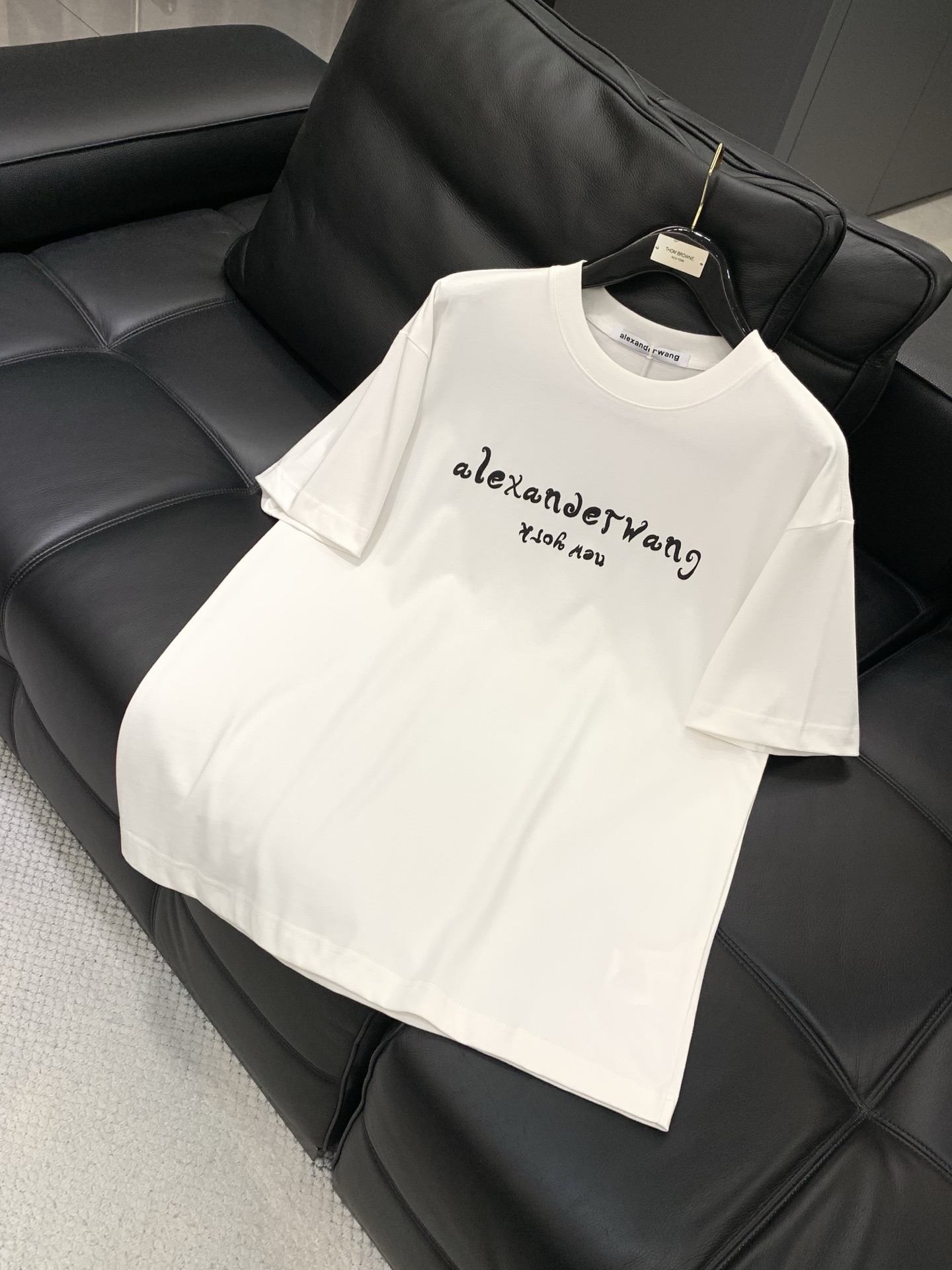 ，Alexander Wang 亚历山大·王，2026春夏新品，时尚休闲圆领短袖T恤，专柜同步有售，顶级