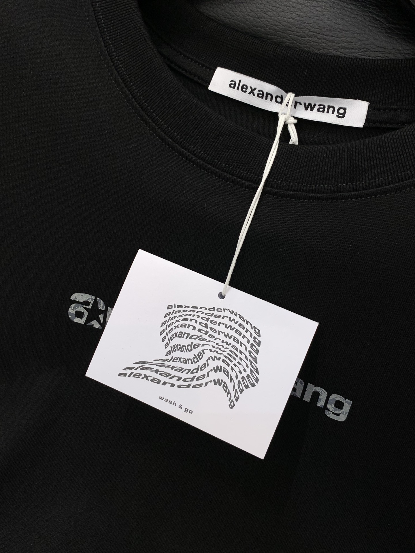 ，Alexander Wang 亚历山大·王，2026春夏新品，时尚休闲圆领短袖T恤，专柜同步有售，顶级