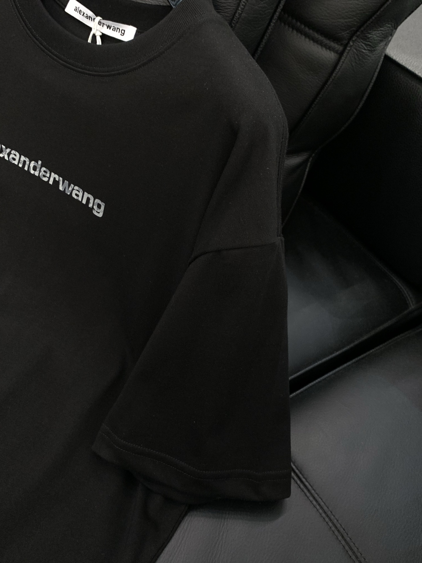 ，Alexander Wang 亚历山大·王，2026春夏新品，时尚休闲圆领短袖T恤，专柜同步有售，顶级